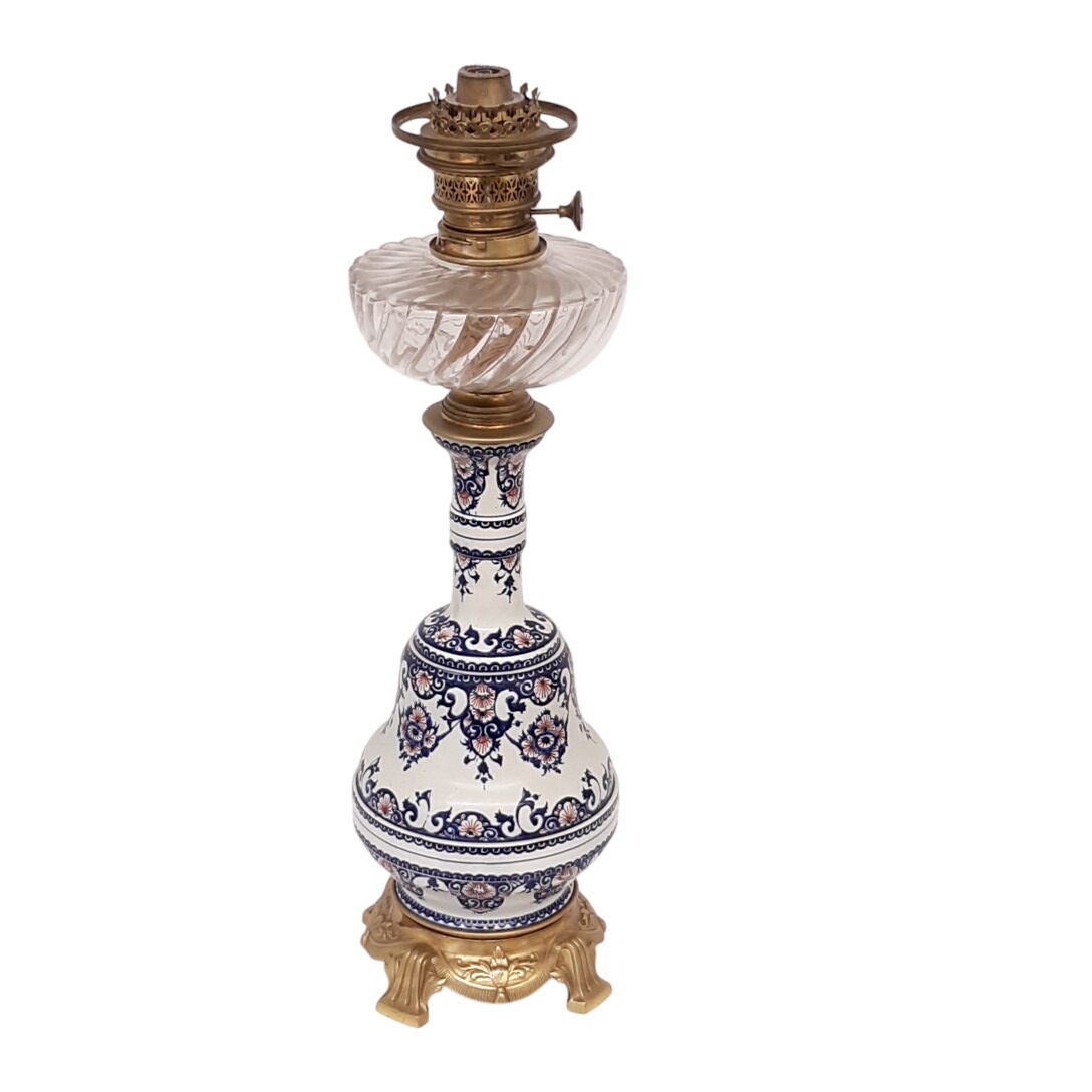 Lampe à pétrole vintage en porcelaine et cristal de bohème signé hinks & son's patent - Photo 0