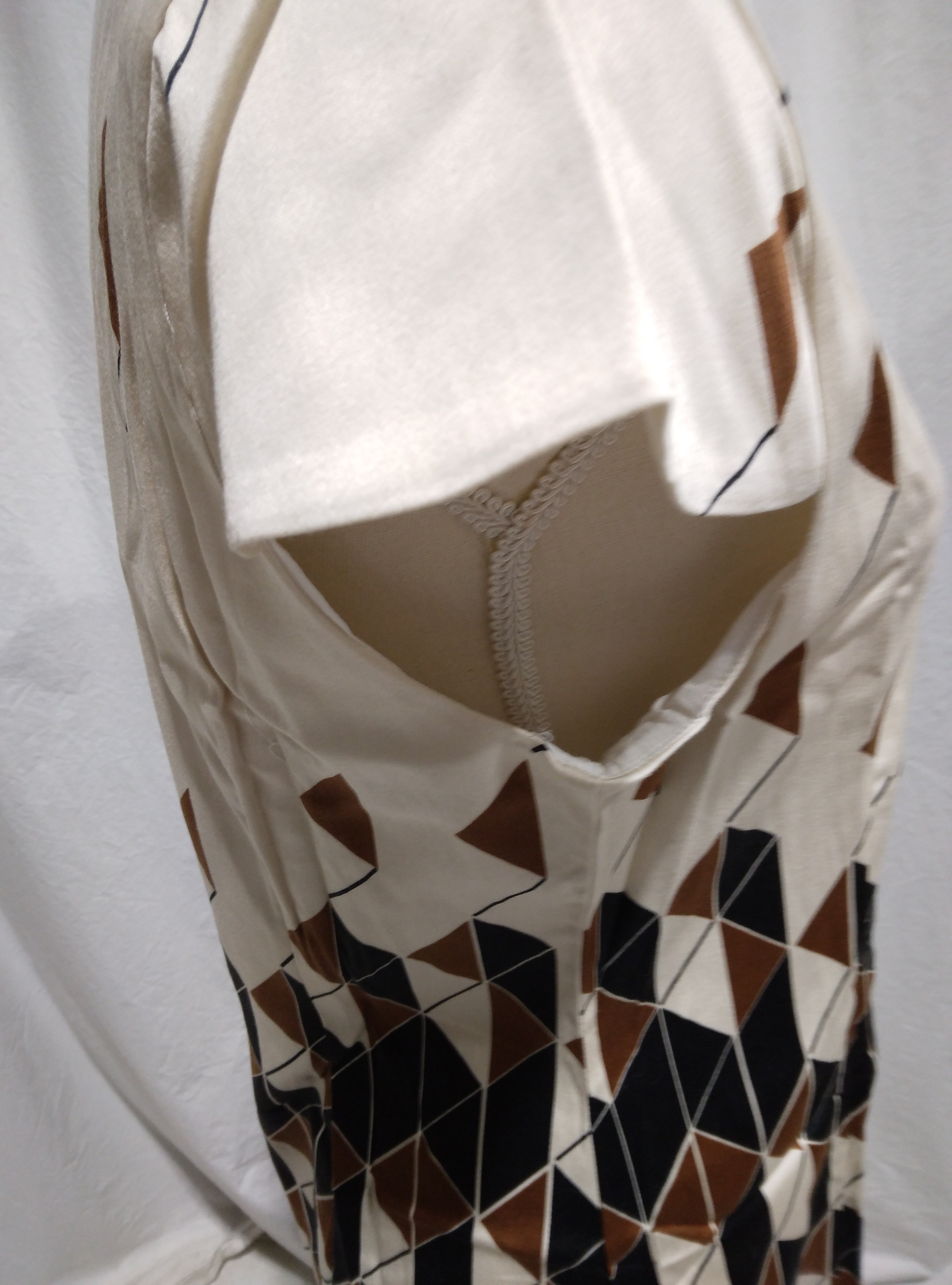 Robe manches courtes imprimé triangles, " Tempo", Paul Brial - 3 Comme neuf - Vue 8 - 