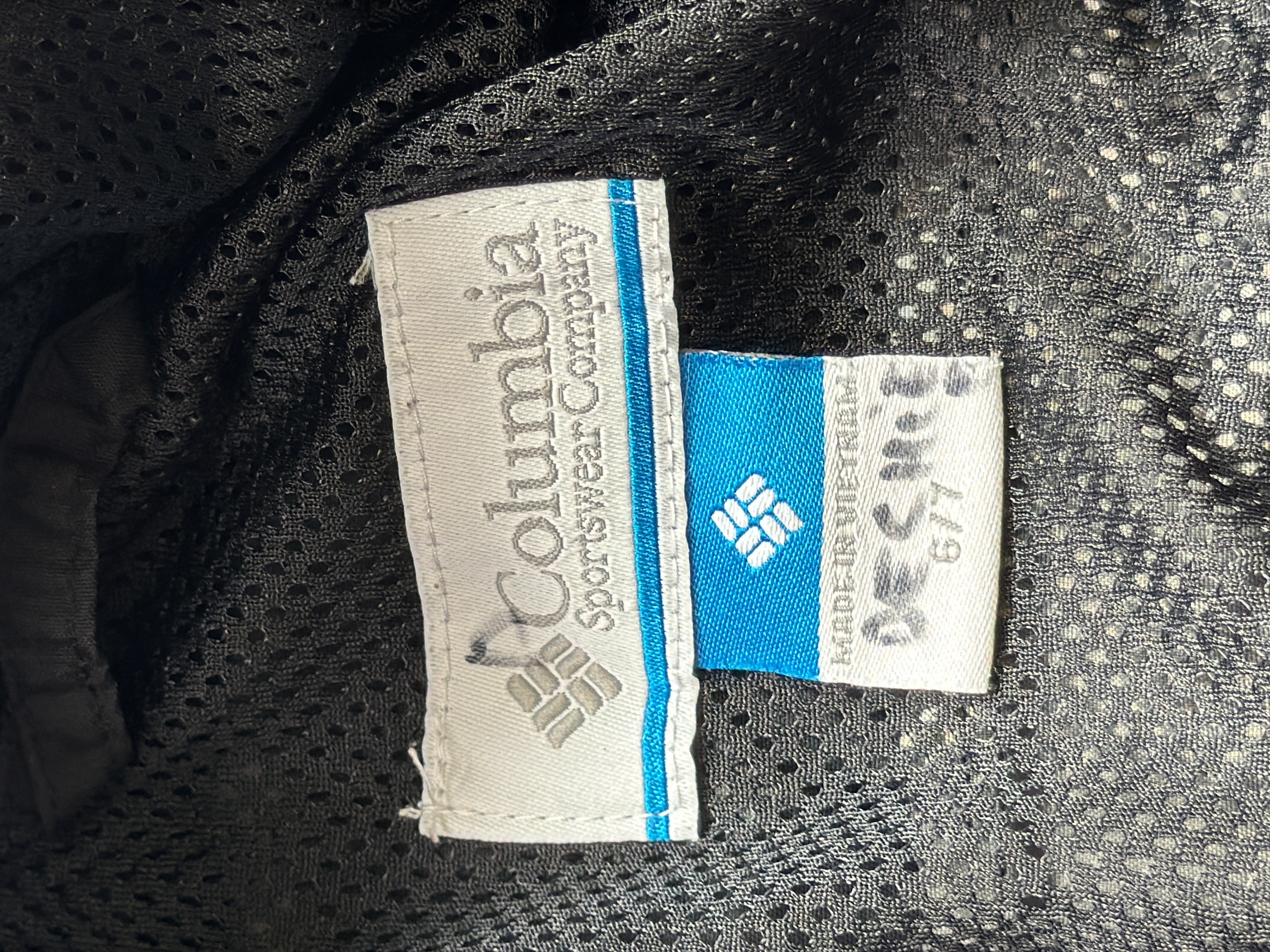 Columbia Veste de pluie légère noire et grise 6 ans  - Photo 2