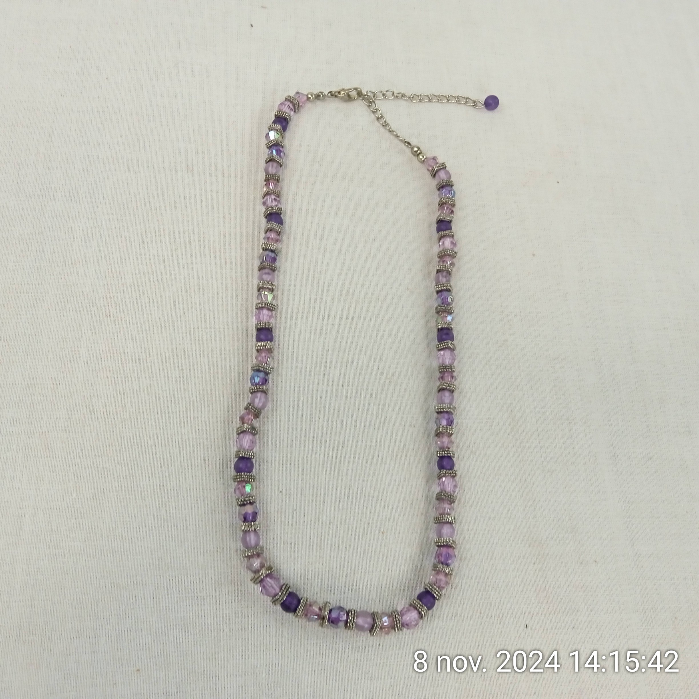 Lot de 2 colliers multi rangs et perles Améthyste chaine en acier inoxydable Très bon état - Vue 5 - 