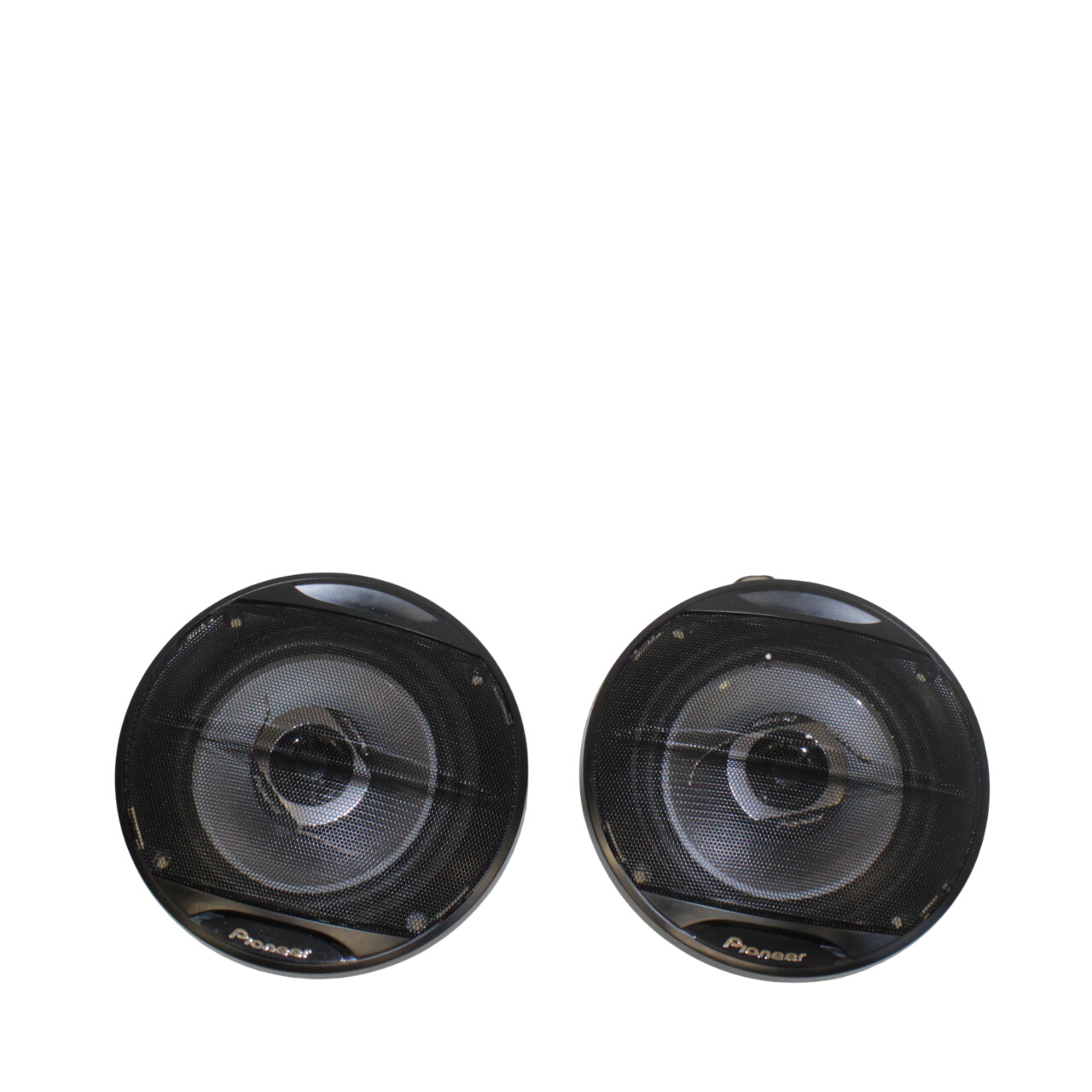 Acheter 2 Haut-parleur Pioneer 130W Très bon état - 15,00 € 2 Haut-parleur Pioneer 130W Très bon état - reconditionné disponible sur Label Emmaüs