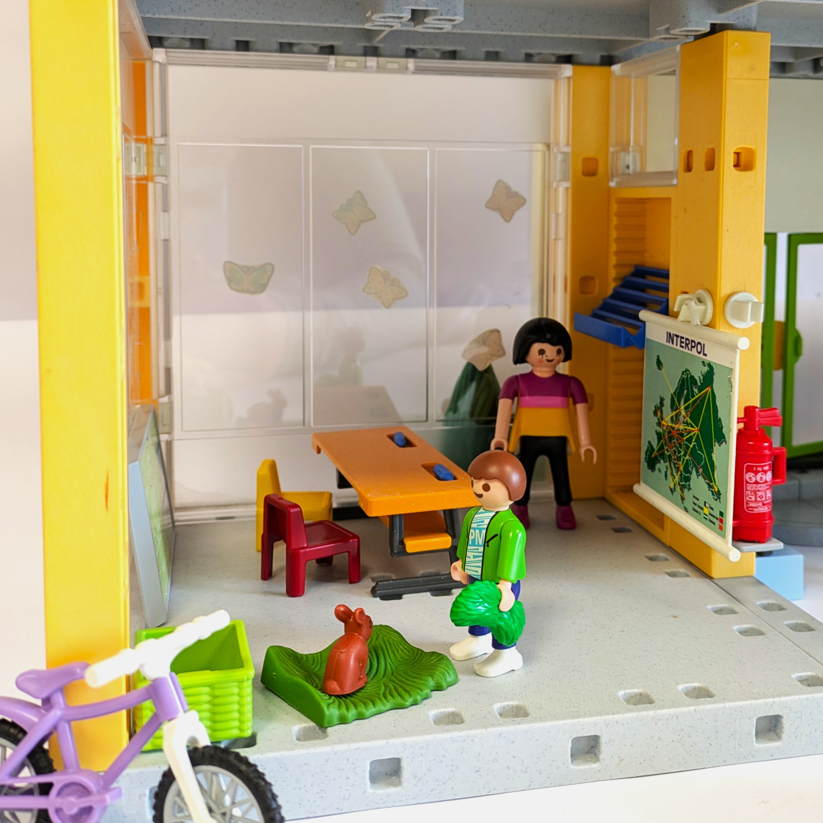 Grande École Équipée Playmobil 4324 – Comme neuve – Avec notice et accessoires Comme neuf - Vue 9 - 