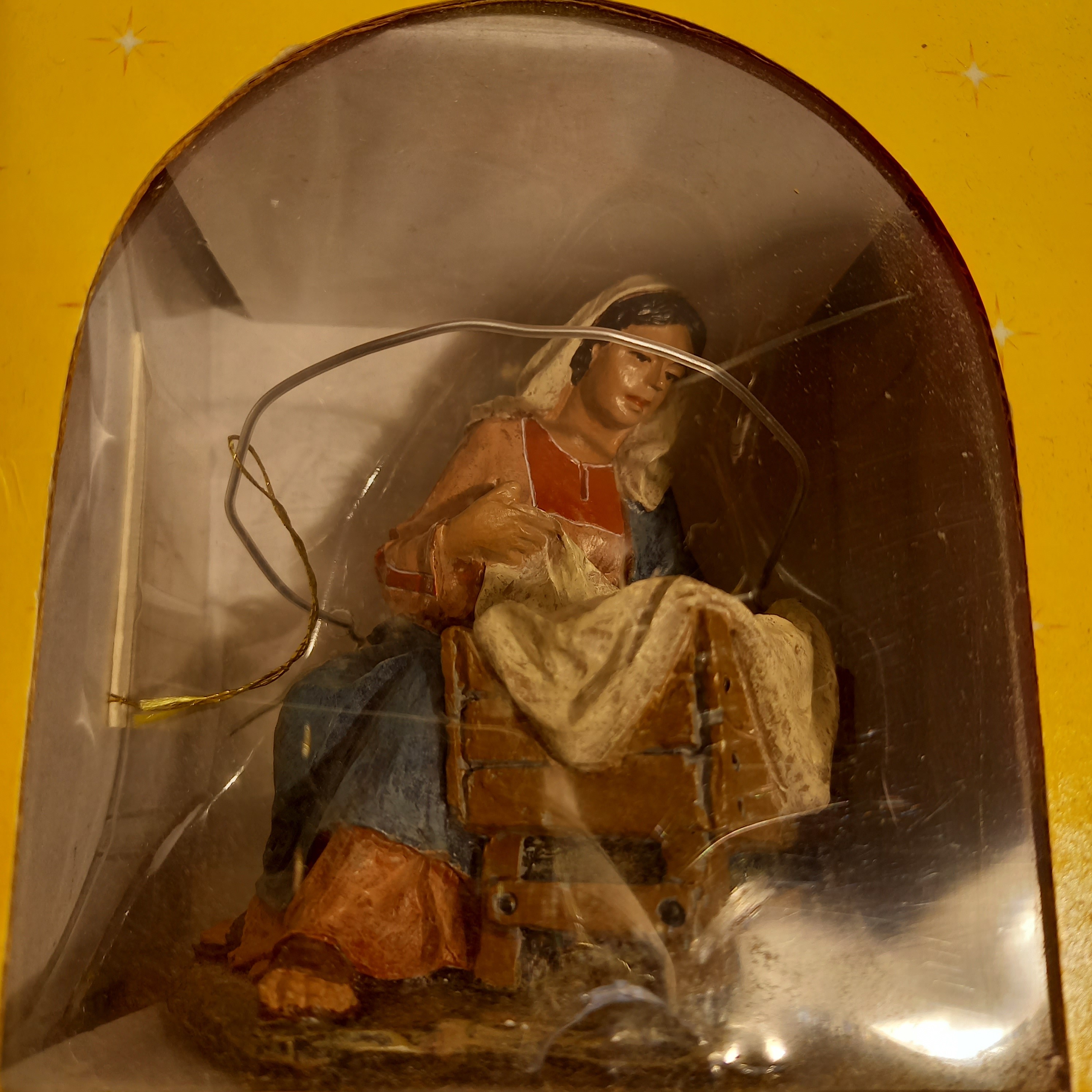 Voir photo 5 de Lot de 4 Figurines de Crèche DelPrado Lot de 4 Figurines de Crèche DelPrado Bon état - Vue 5 -