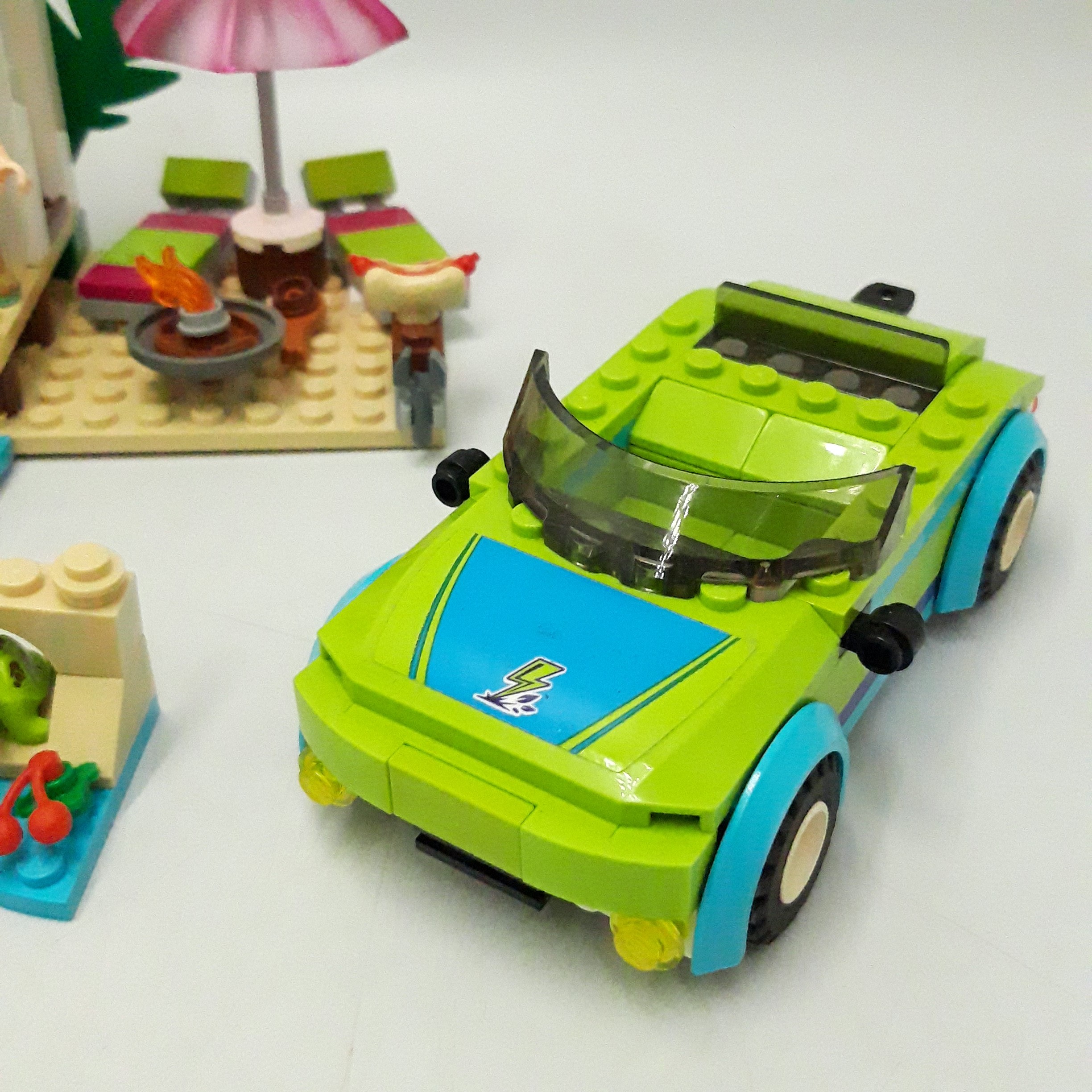 Voir photo 5 de Lego Friends 41316 'Le transporteur de Hors-Bord d'Andréa' année 2017 Lego Friends 41316 'Le transporteur de Hors-Bord d'Andréa' année 2017 Bon état - Vue 5 -