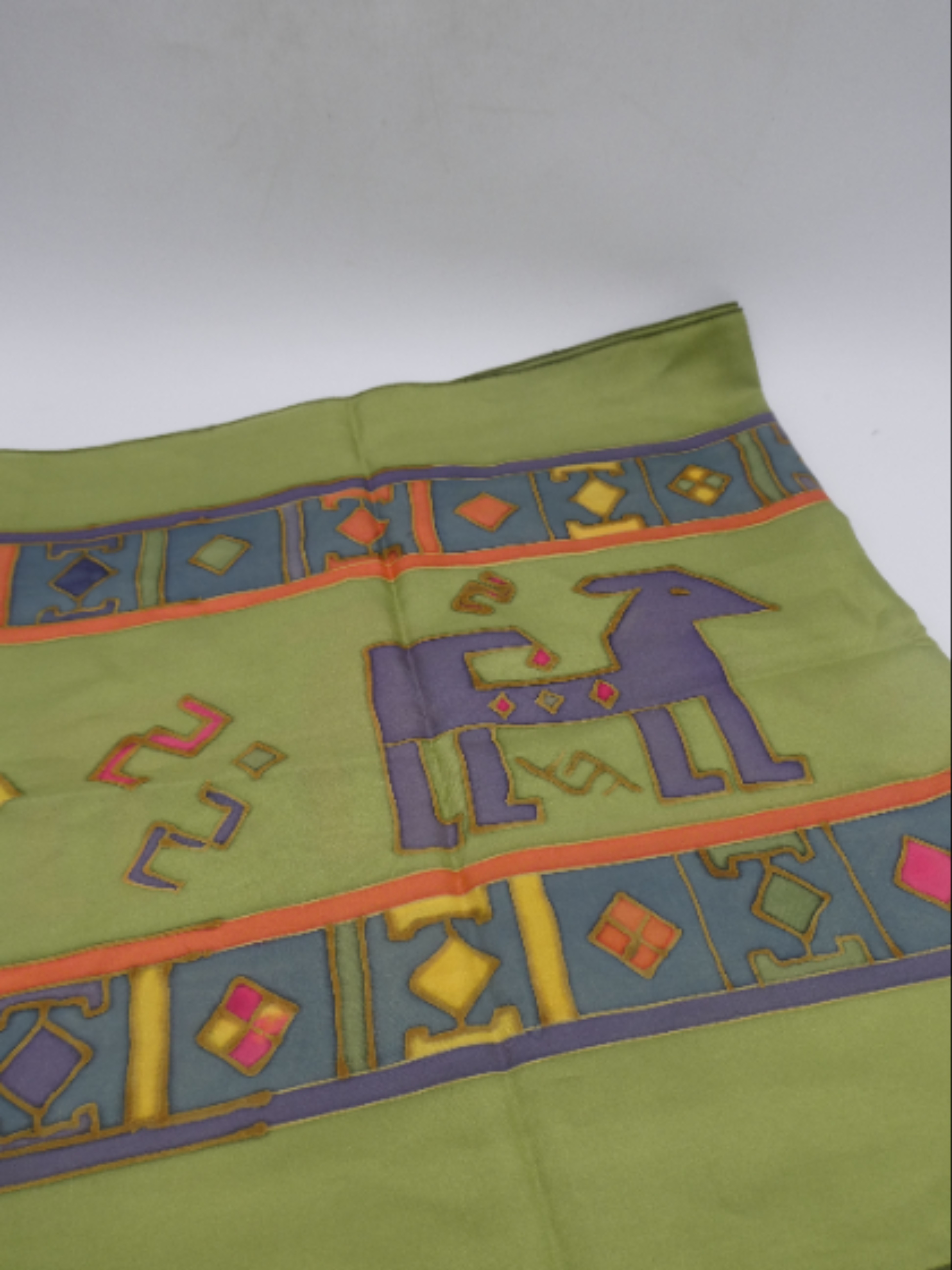 Vida - Foulard Grand format, motif géométrique multicolore sur fond vert - Photo 7