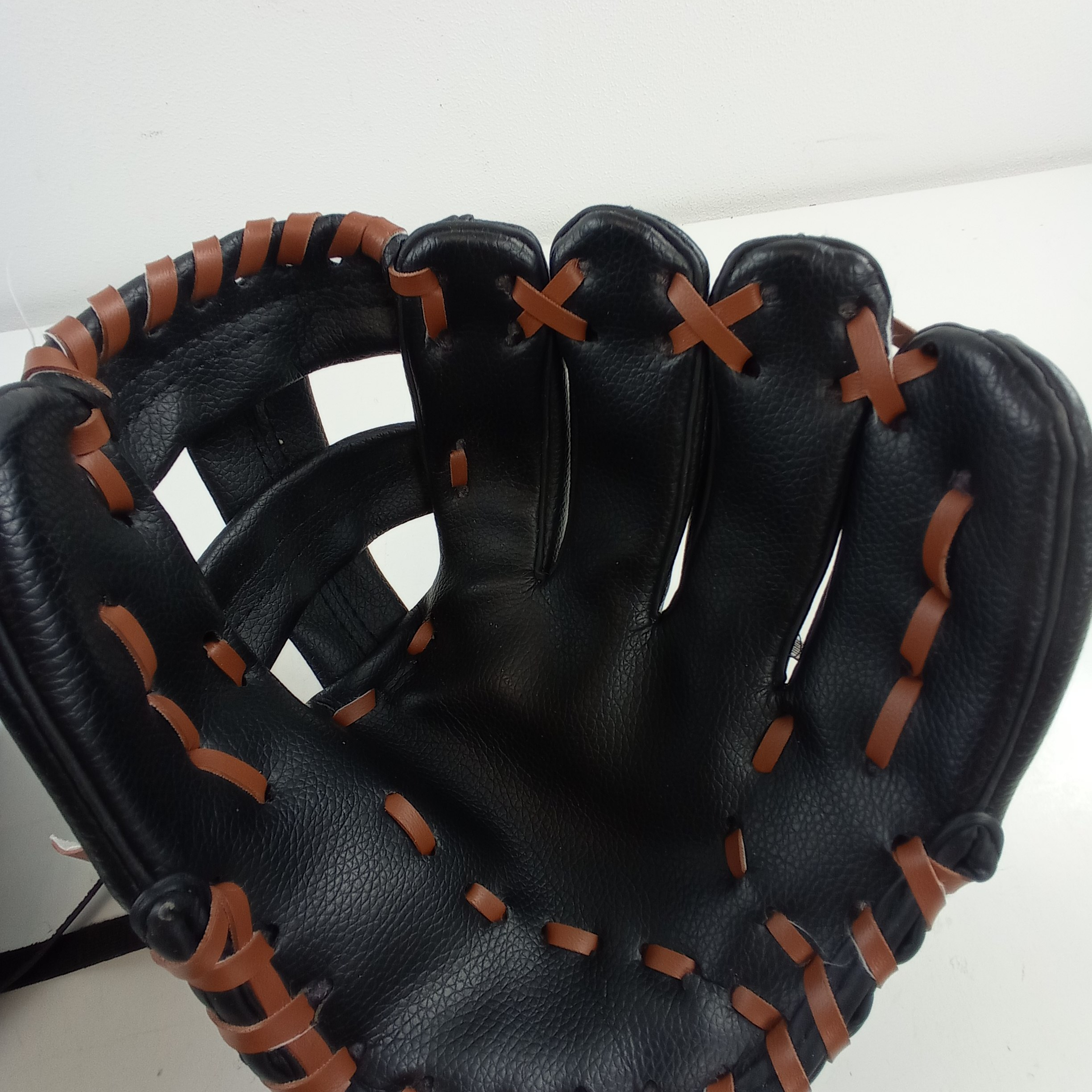 Gants de base ball (2) taille 9,5 pouces Bon état - Vue 6 - 