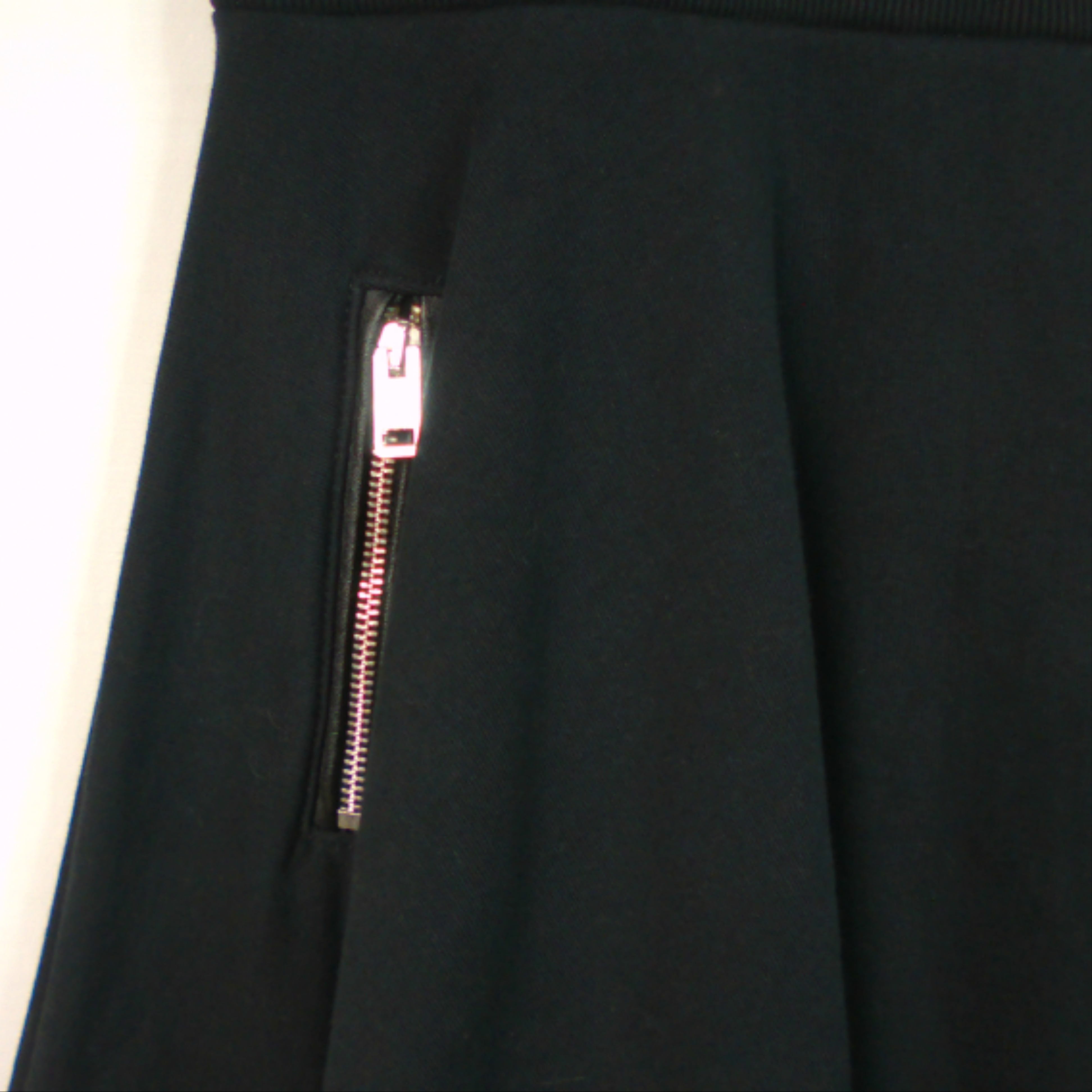 Voir photo 3 de Robe DIESEL, noir, 100% coton, taille M Robe DIESEL, noir, 100% coton, taille M Très bon état - Vue 3 -