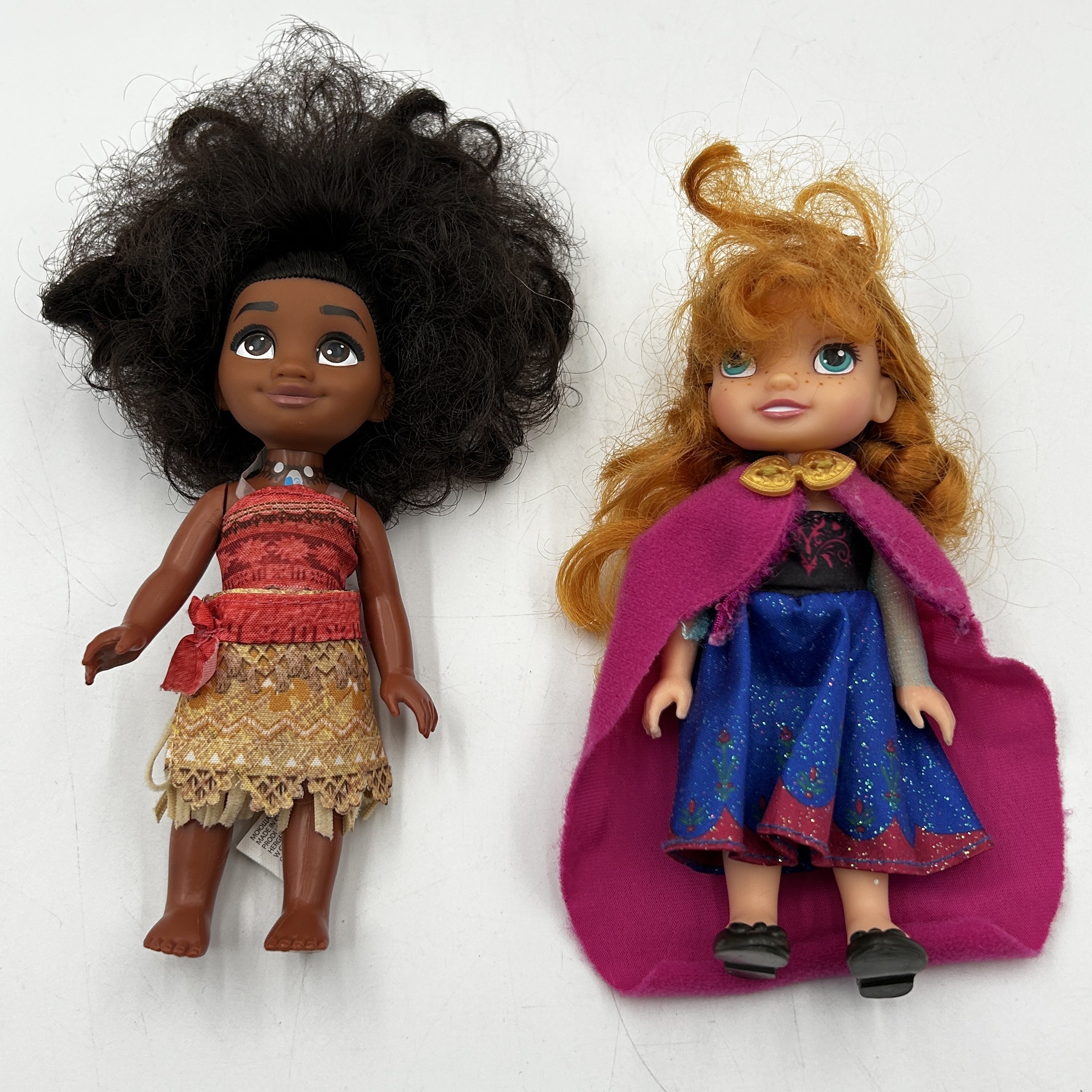 Voir photo 3 de Lot de 10 petites poupées Disney Lot de 10 petites poupées Disney Bon état - Vue 3 -