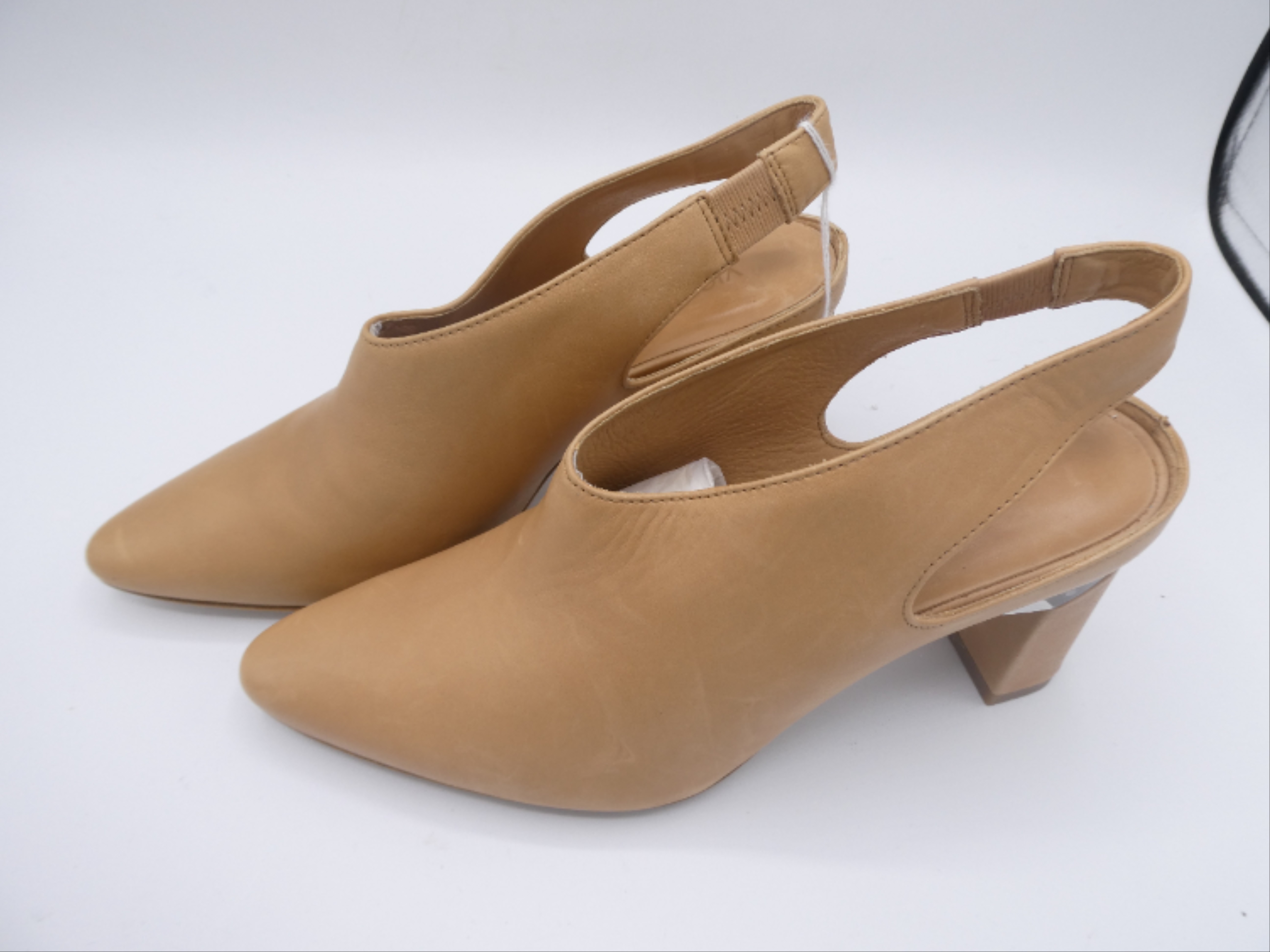 Vic Matié - Slingbacks fermés beige - 36/37 - Photo 2
