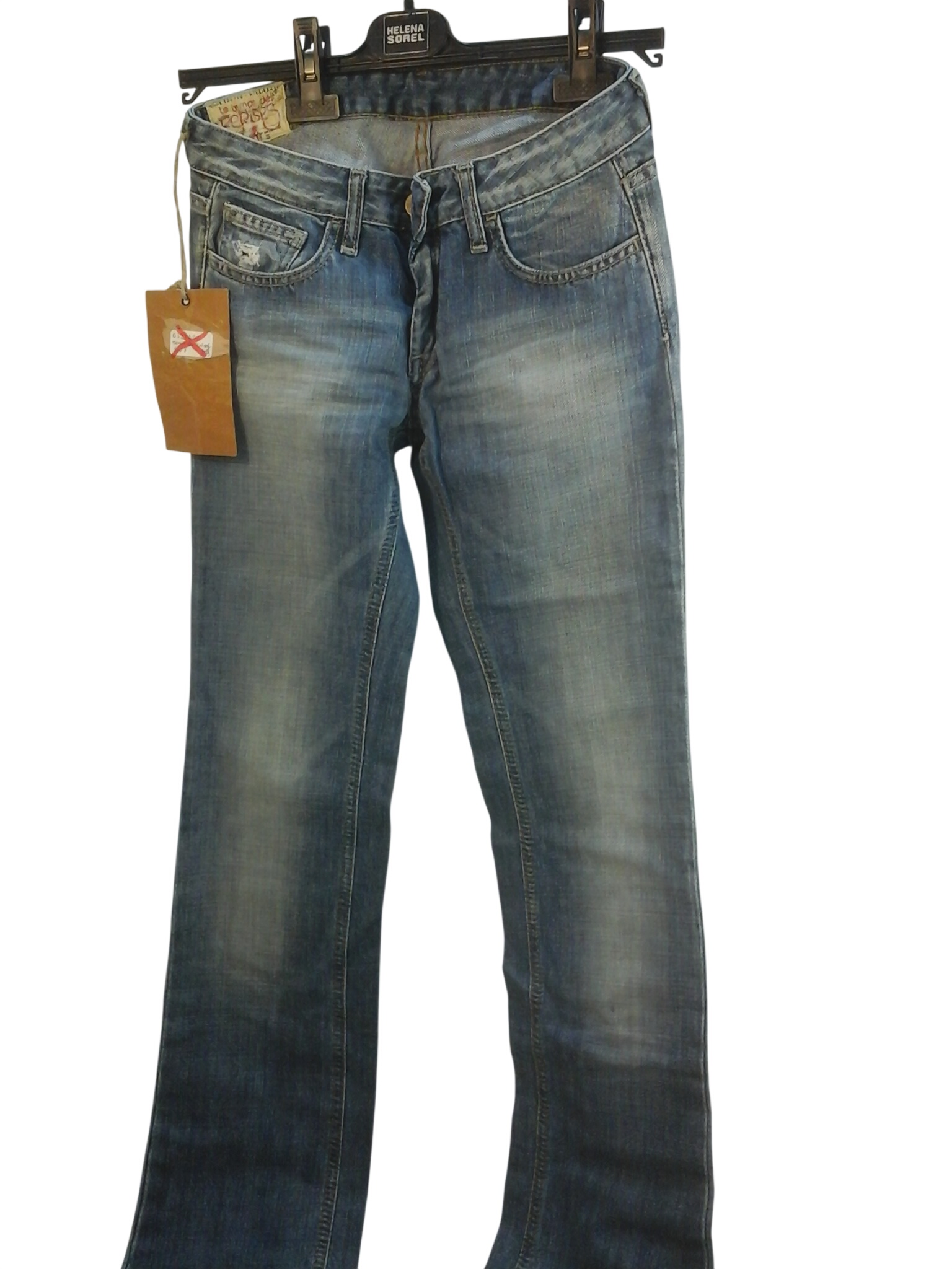 Acheter Jean Femme Le temps des cerise T34 Comme neuf - 15,00 € Jean Femme Le temps des cerise T34 Comme neuf - reconditionné disponible sur Label Emmaüs
