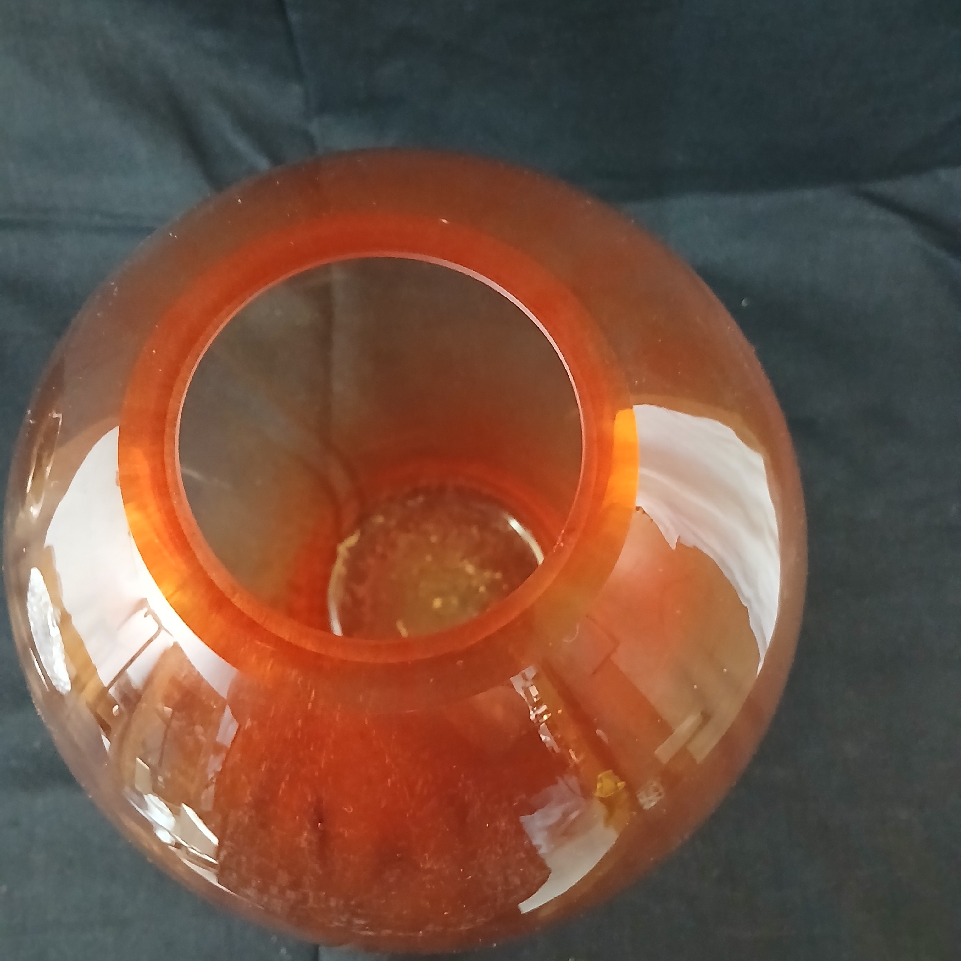 VASE ORANGE EN VERRE Bon état - Vue 3 - 