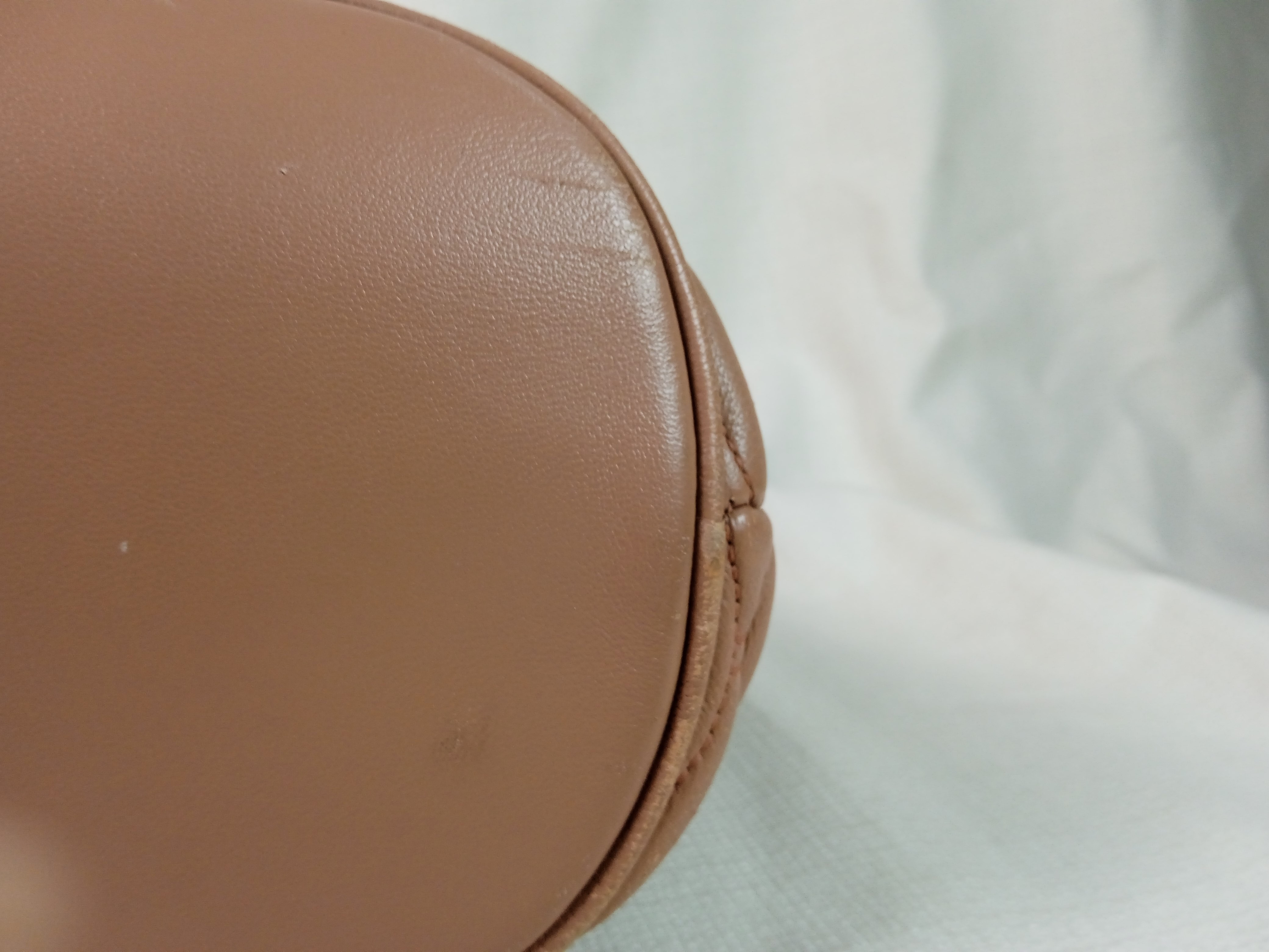 Sac à main FURLA modèle NIDO TOTE couleur Deserto Bon état - Vue 7 - 