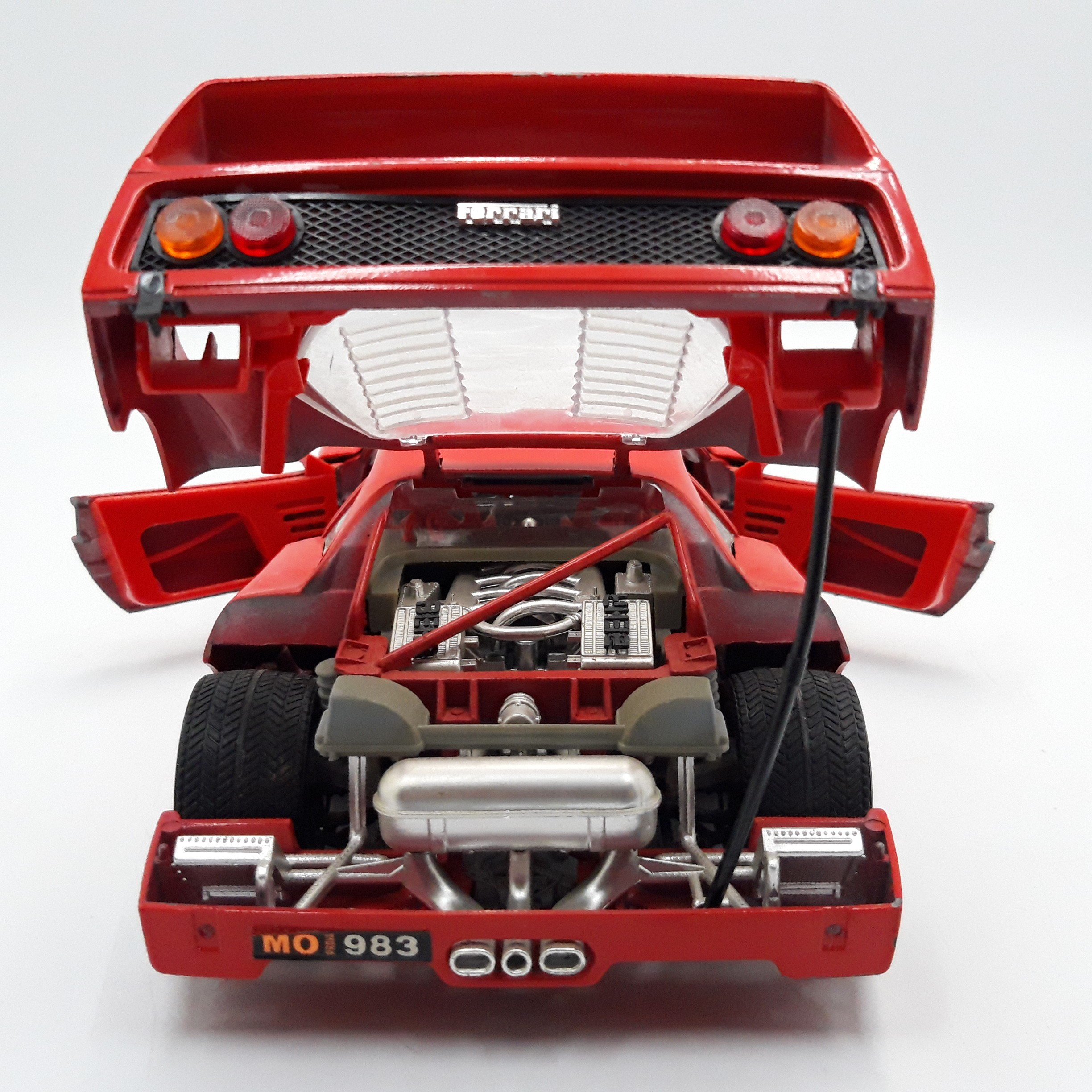 Voiture miniature de Collection, FERRARI F40 (1987) BURAGO Rouge, Ech.1/18. Très bon état - Vue 5 - 