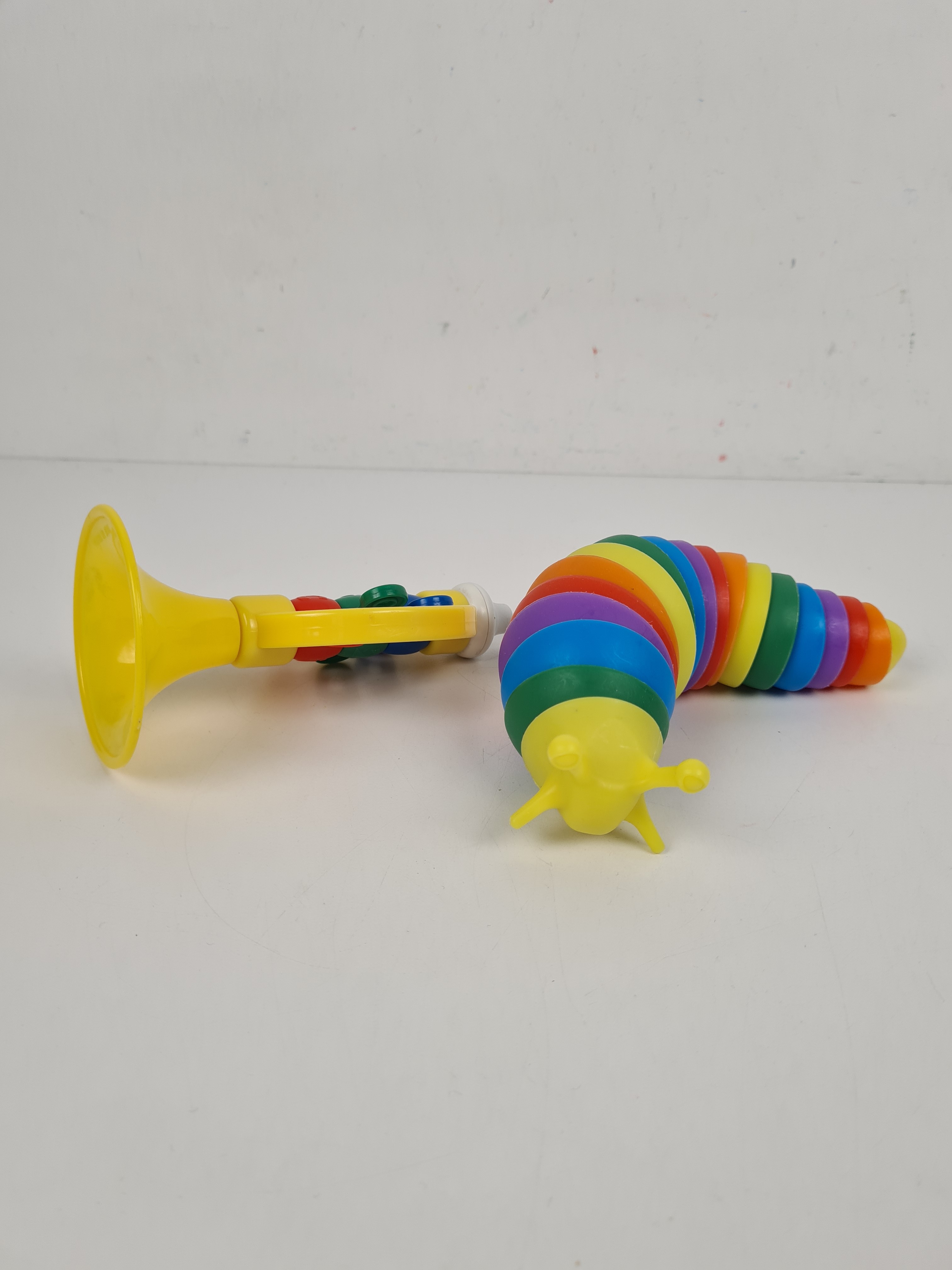 Jouet d'éveil - Trompette multicolore et jouet sensoriel escargot - 12 mois + - Photo 2