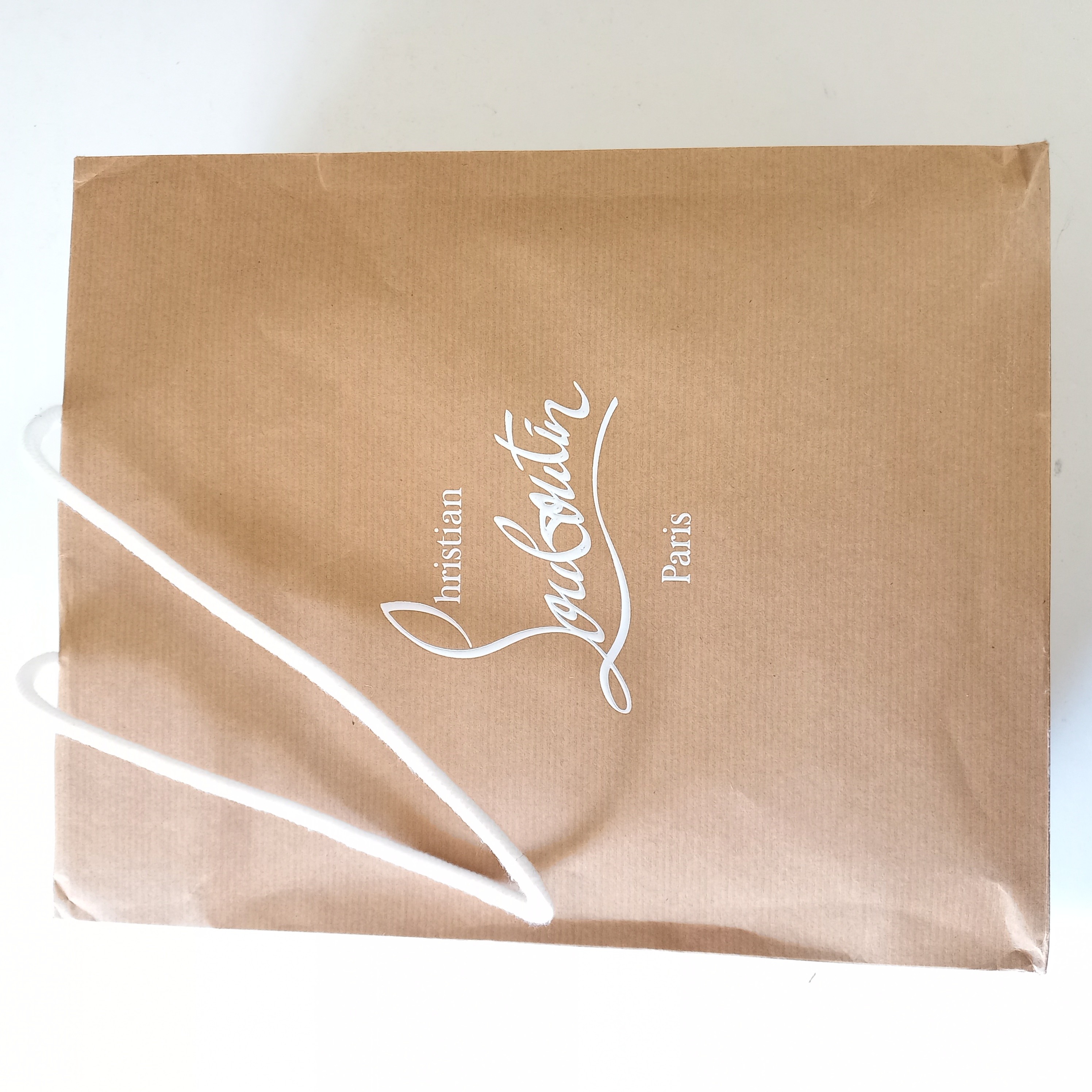 Escarpins "christian louboutin" modèle Miss Sab pointure T36 en veau velours Très bon état - Vue 6 - 