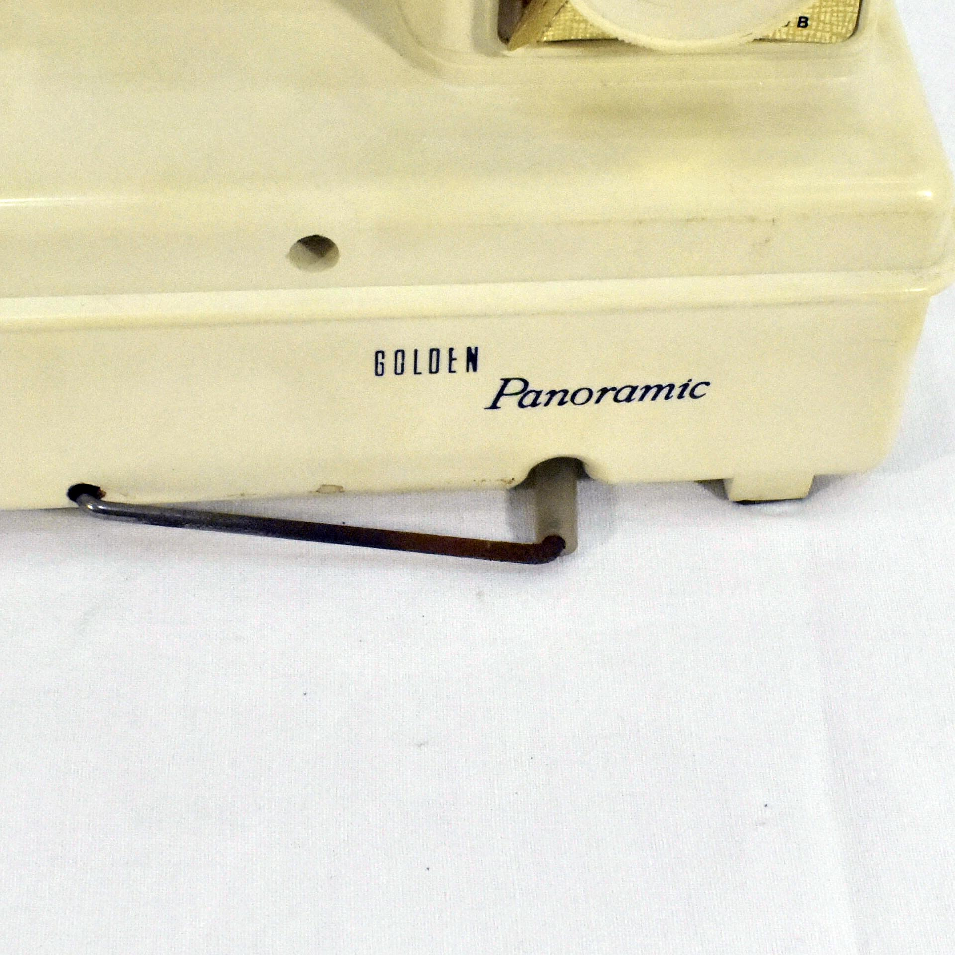 Voir photo 5 de Machine à Coudre Enfant - Singer® Golden Panoramic Machine à Coudre Enfant - Singer® Golden Panoramic État correct - Vue 5 -