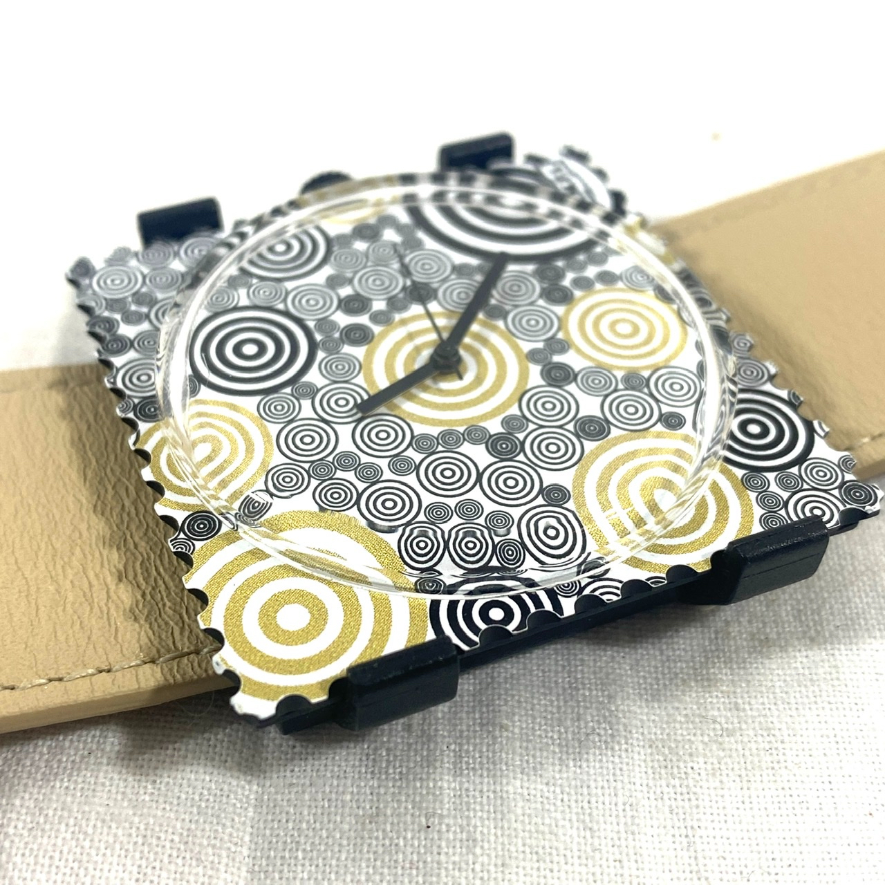 Montre Stamps avec cadran Circle Game et bracelet en cuir beige - Très bon état - Photo 9