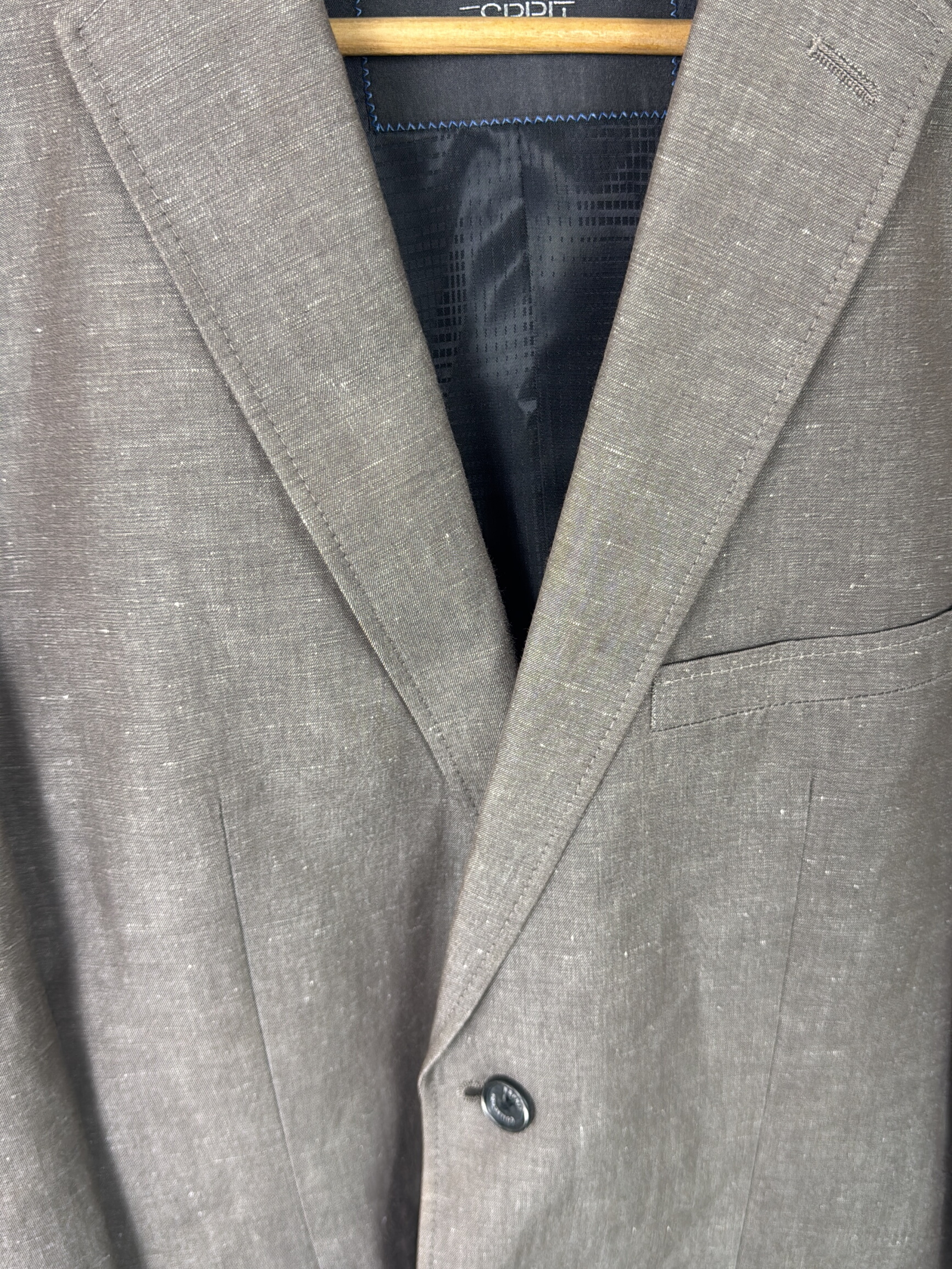 Voir photo 2 de Blazer Esprit gris homme Taille unique Blazer Esprit gris homme Taille unique Très bon état - Vue 2 -