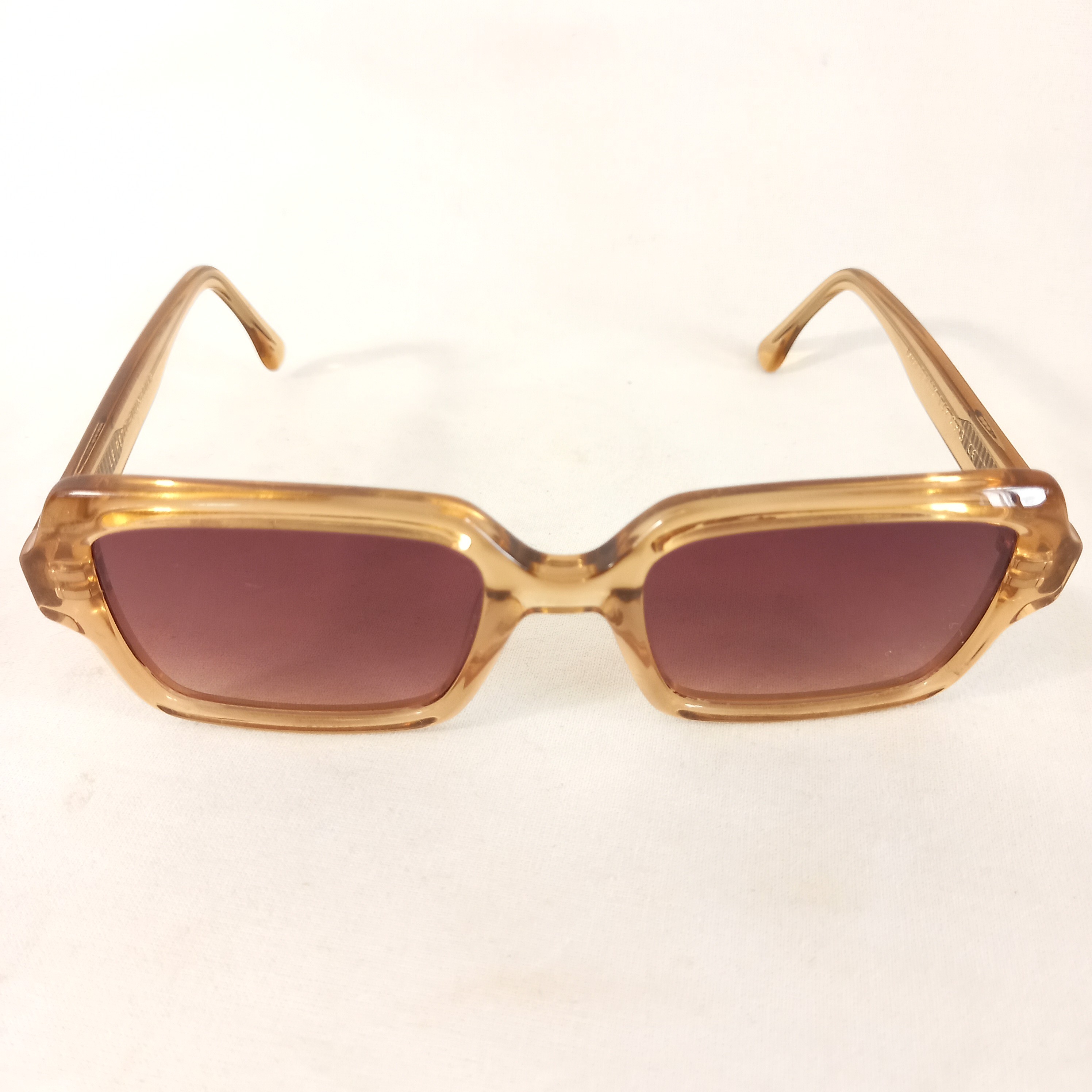 Lunette de soleil pour femme, de marque Le Petit Lunetier Très bon état - Vue 3 - 