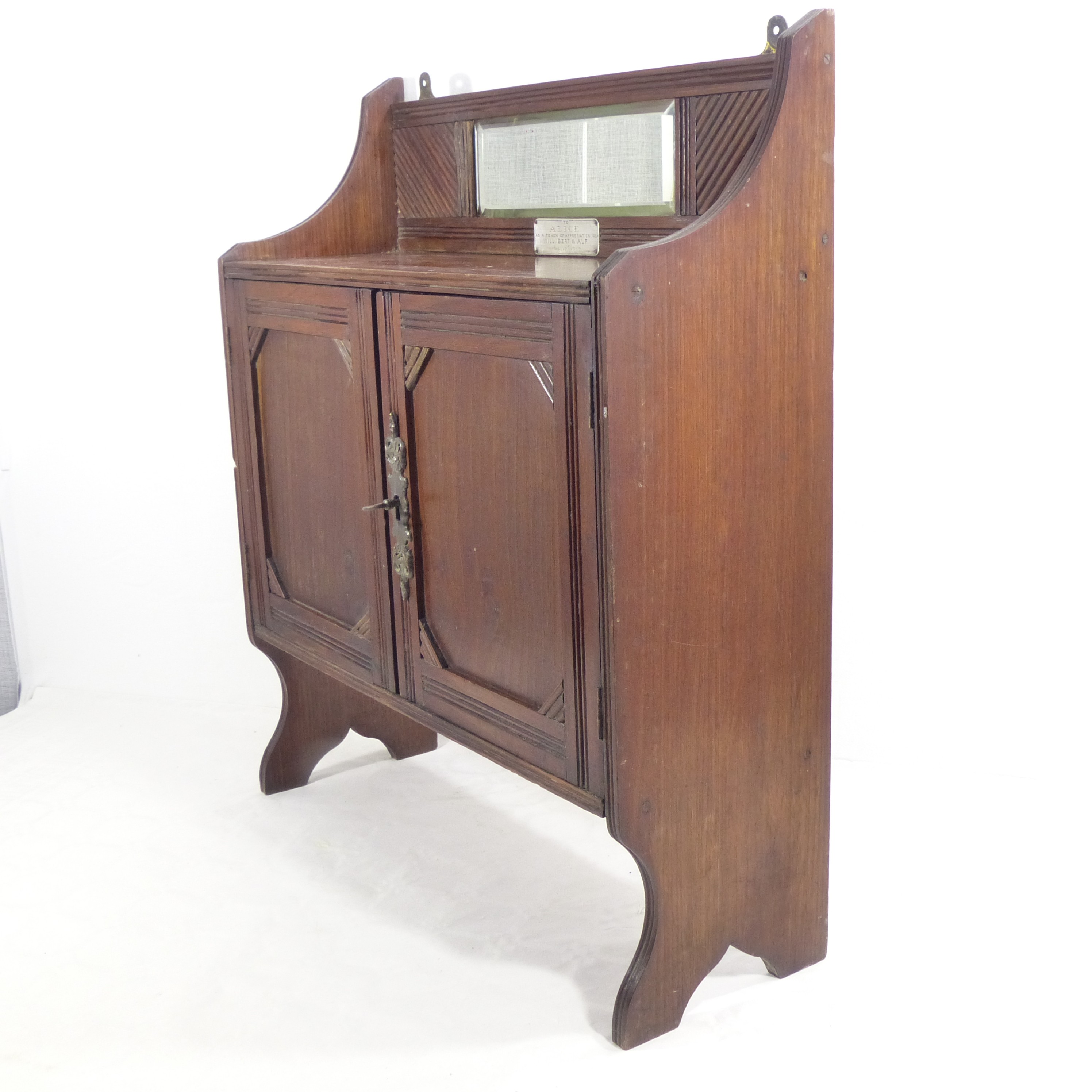 Jeu en bois / Petite armoire de poupée vintage - Signé Will BERT & ALF - Photo 8