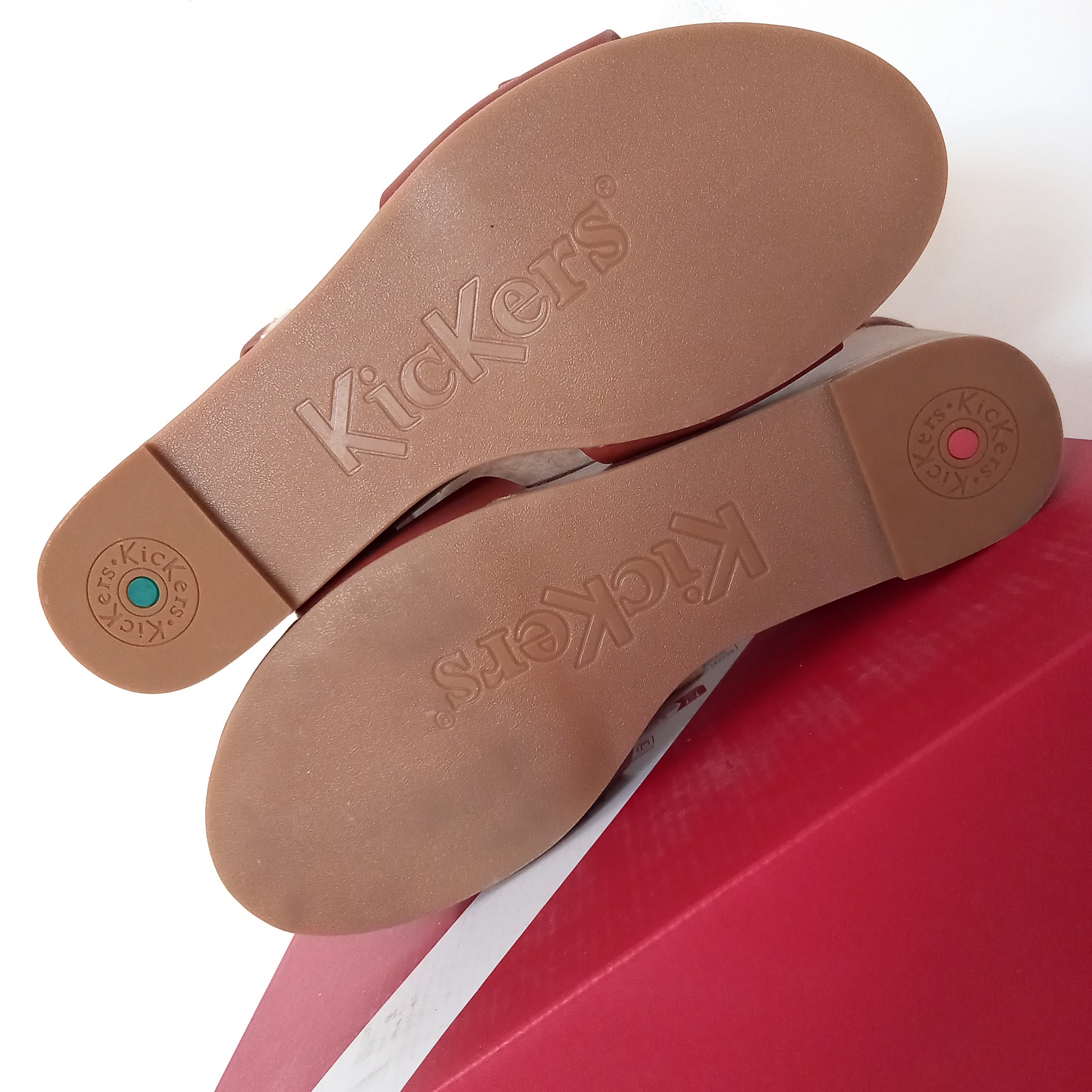 Sandale à semelles compensé Kickers pointure 36 - Photo 3