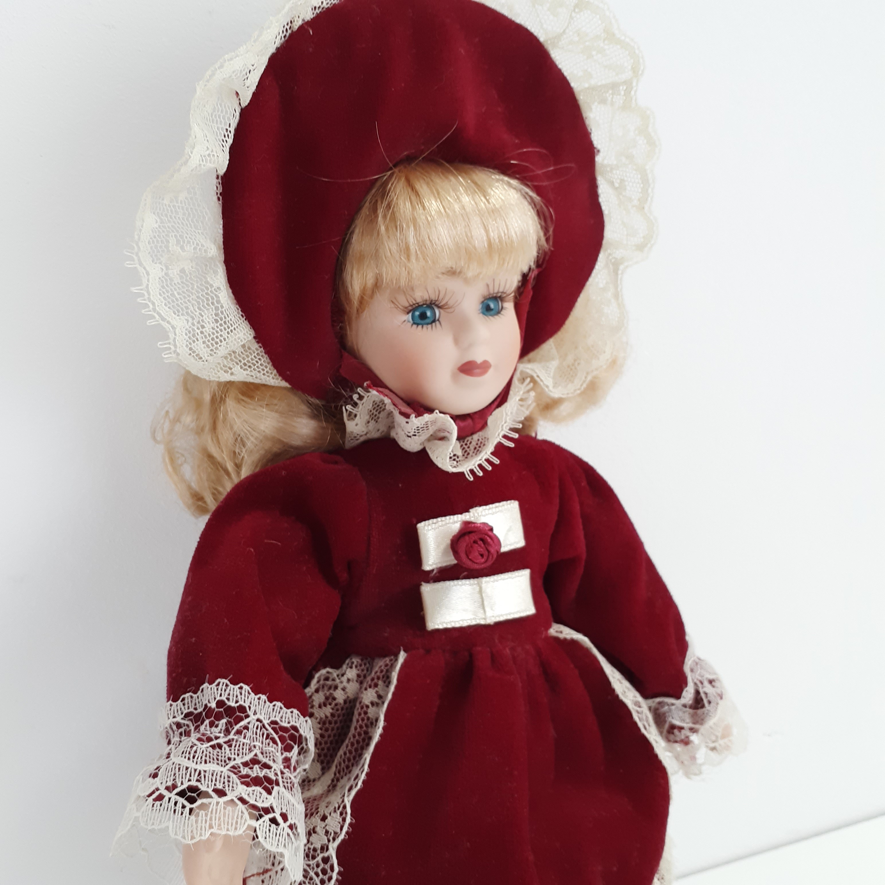 Poupée de collection en porcelaine - années 1980 - Photo 0