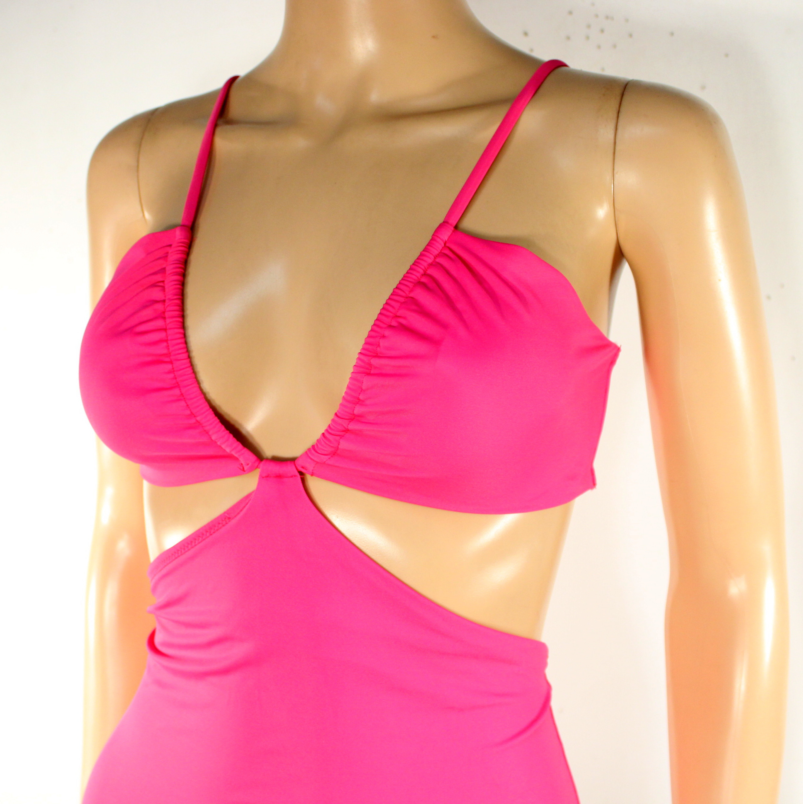 Voir photo 4 de Maillot De Bain Femme Rose OYSHO Taille S Maillot De Bain Femme Rose OYSHO Taille S Comme neuf - Vue 4 -