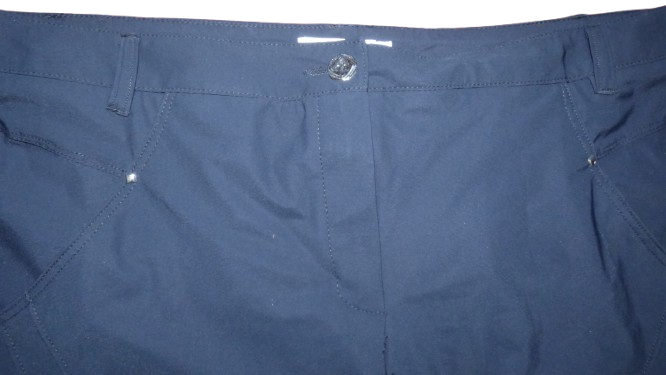 Voir photo 5 de Pantalon coupe droite T5 neuf "DECA-PARIS" Pantalon coupe droite T5 neuf "DECA-PARIS" - Vue 5 -