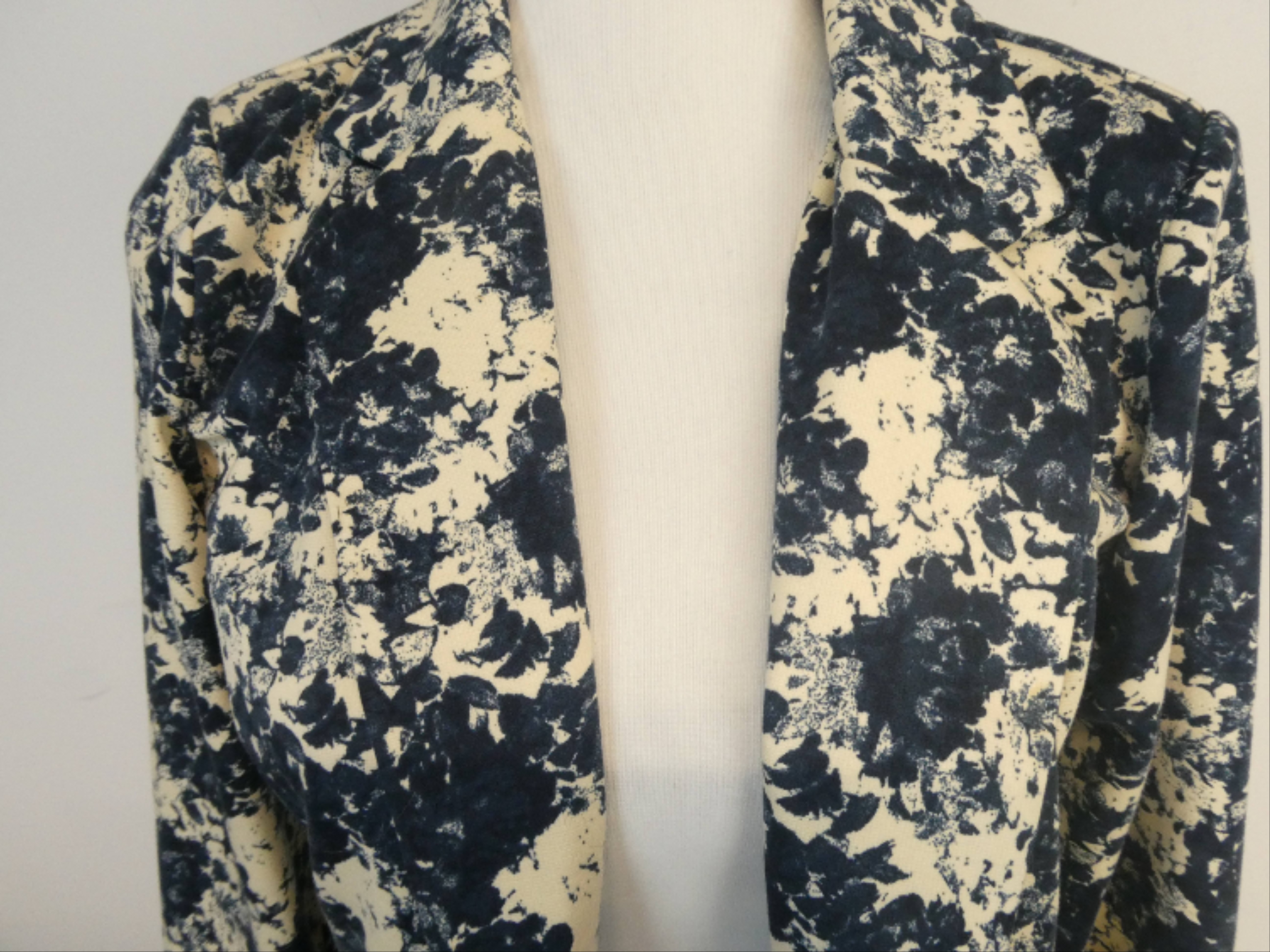 Ensemble Ichi Femme – Veste Taille M et Pantalon Taille T5, Motif Floral Bleu Marine - Photo 3