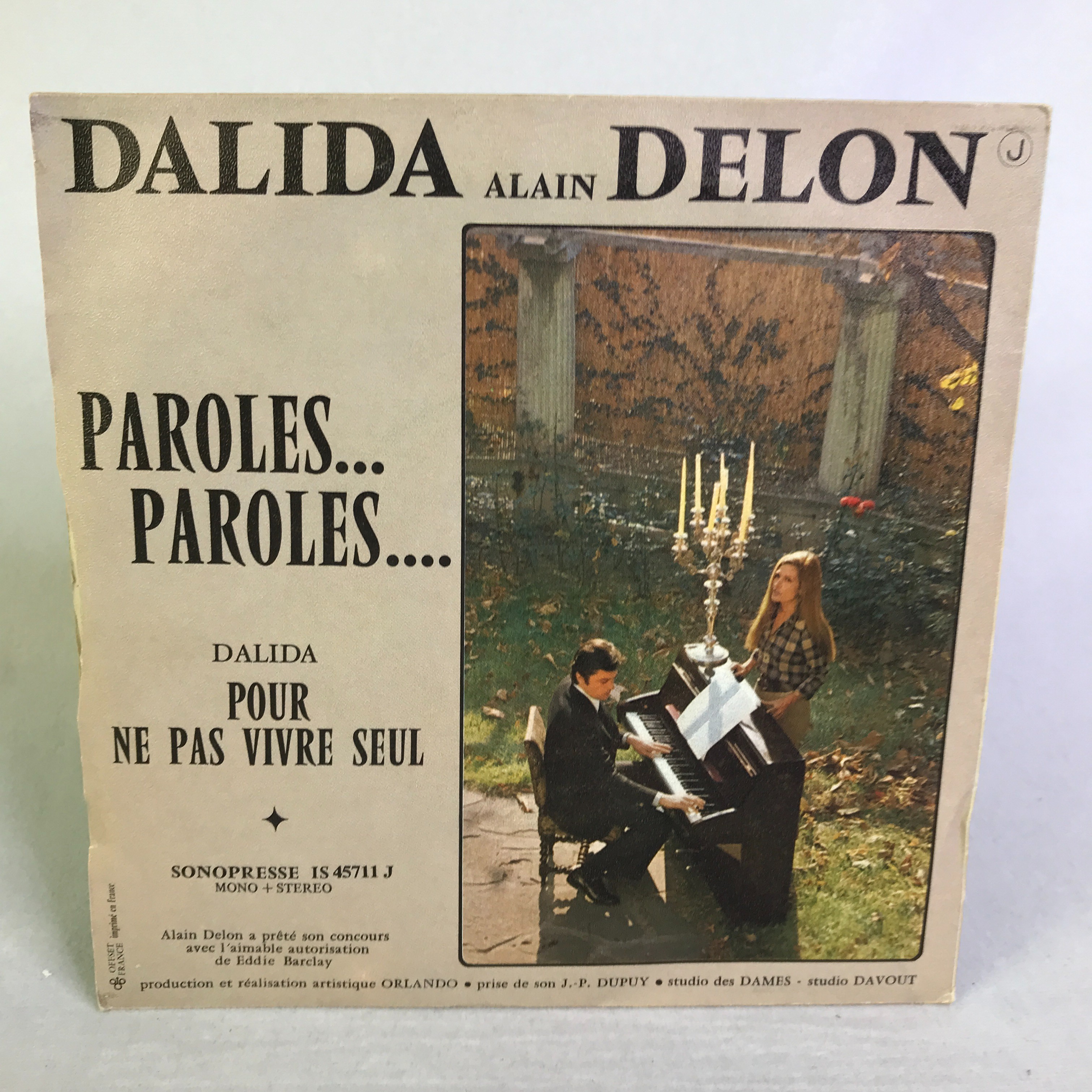 Disque vinyl 45 tours - DALIDA & ALAIN DELON - Paroles...Paroles... - État correct sur Label Emmaüs