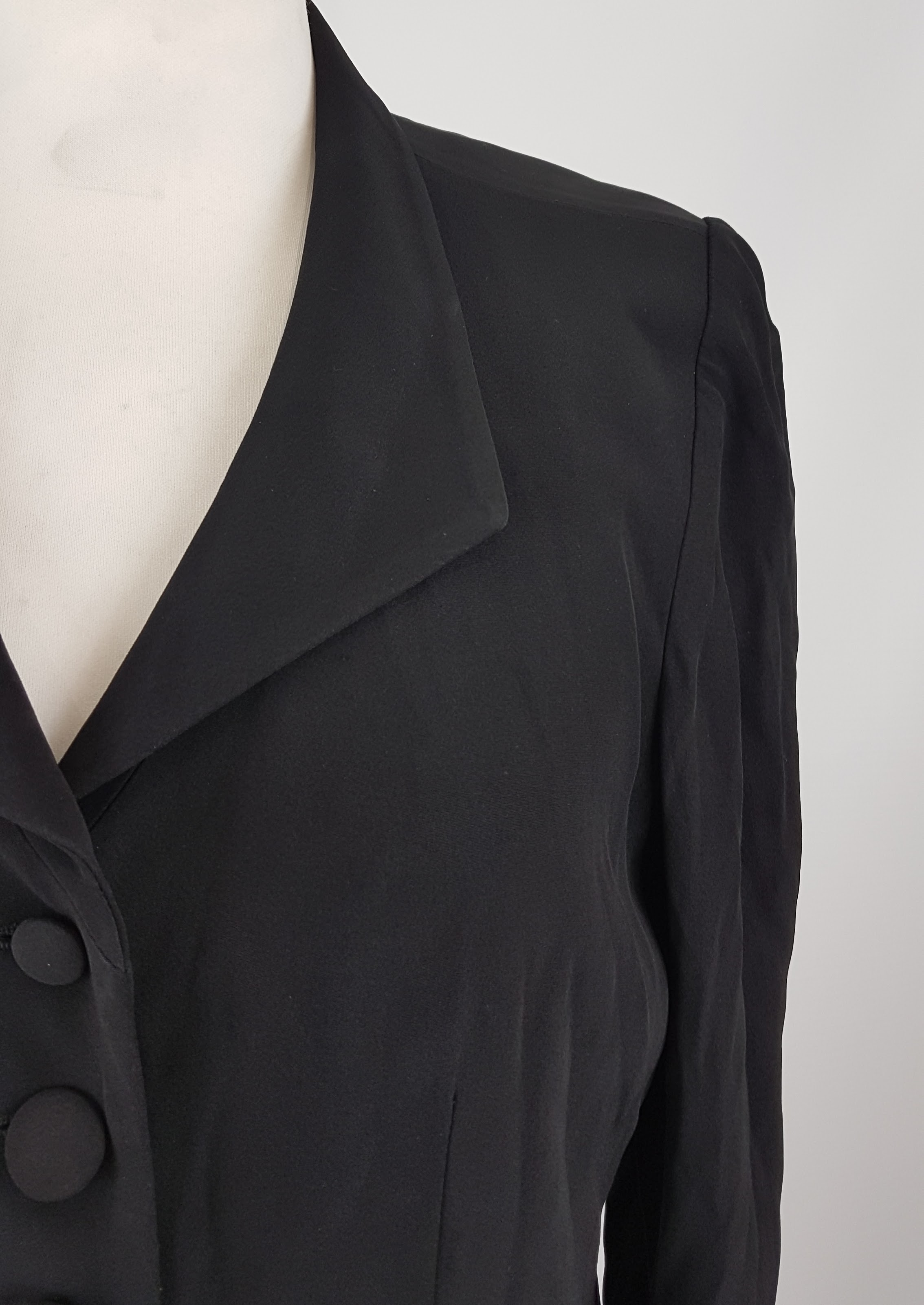 Voir photo 2 de Veste noire - Sonia Rykiel - 42 Veste noire - Sonia Rykiel - 42 Très bon état - Vue 2 -