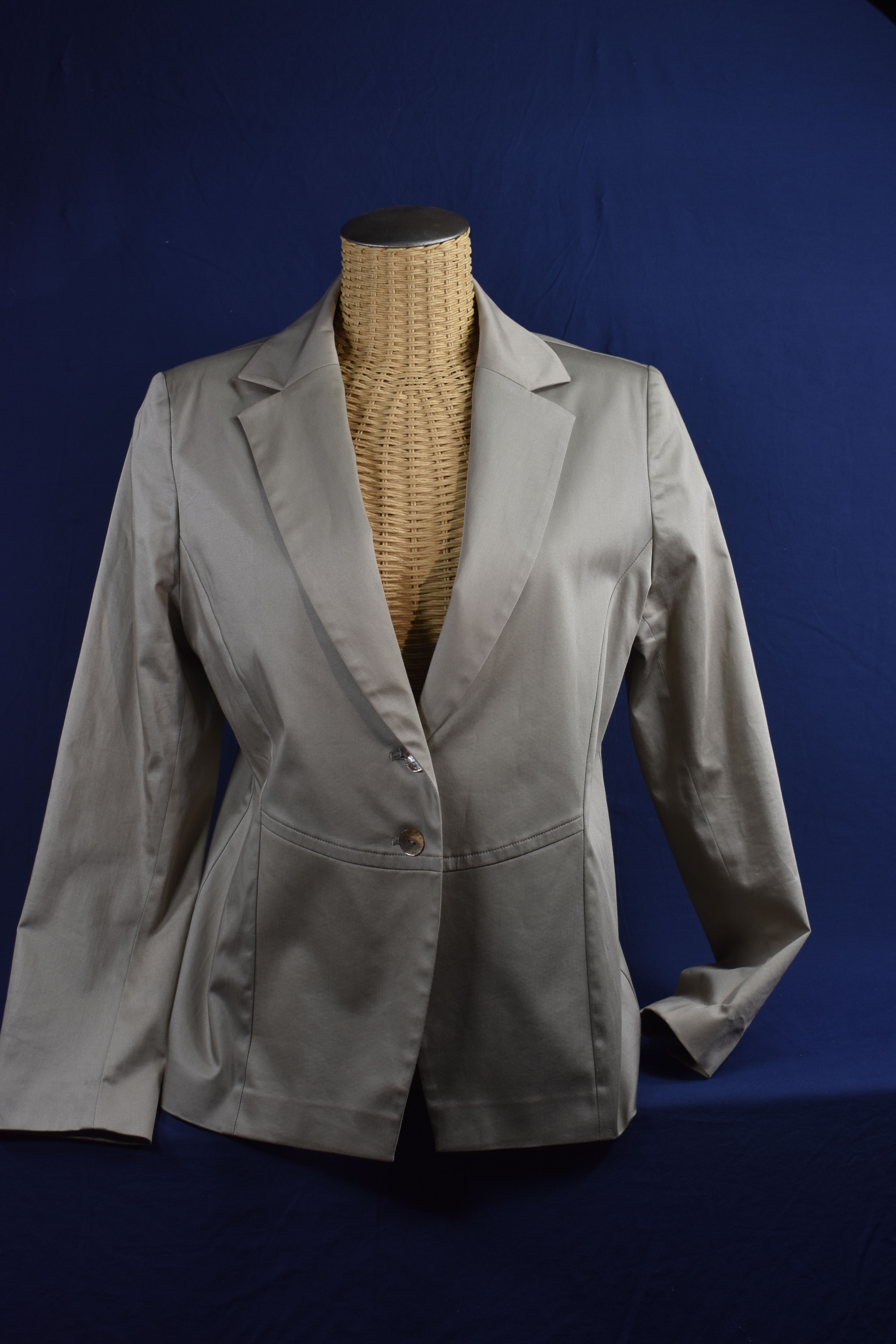 Veste femme Gérard Pasquier, taille 44 couleur beige-kaki. - Photo 2