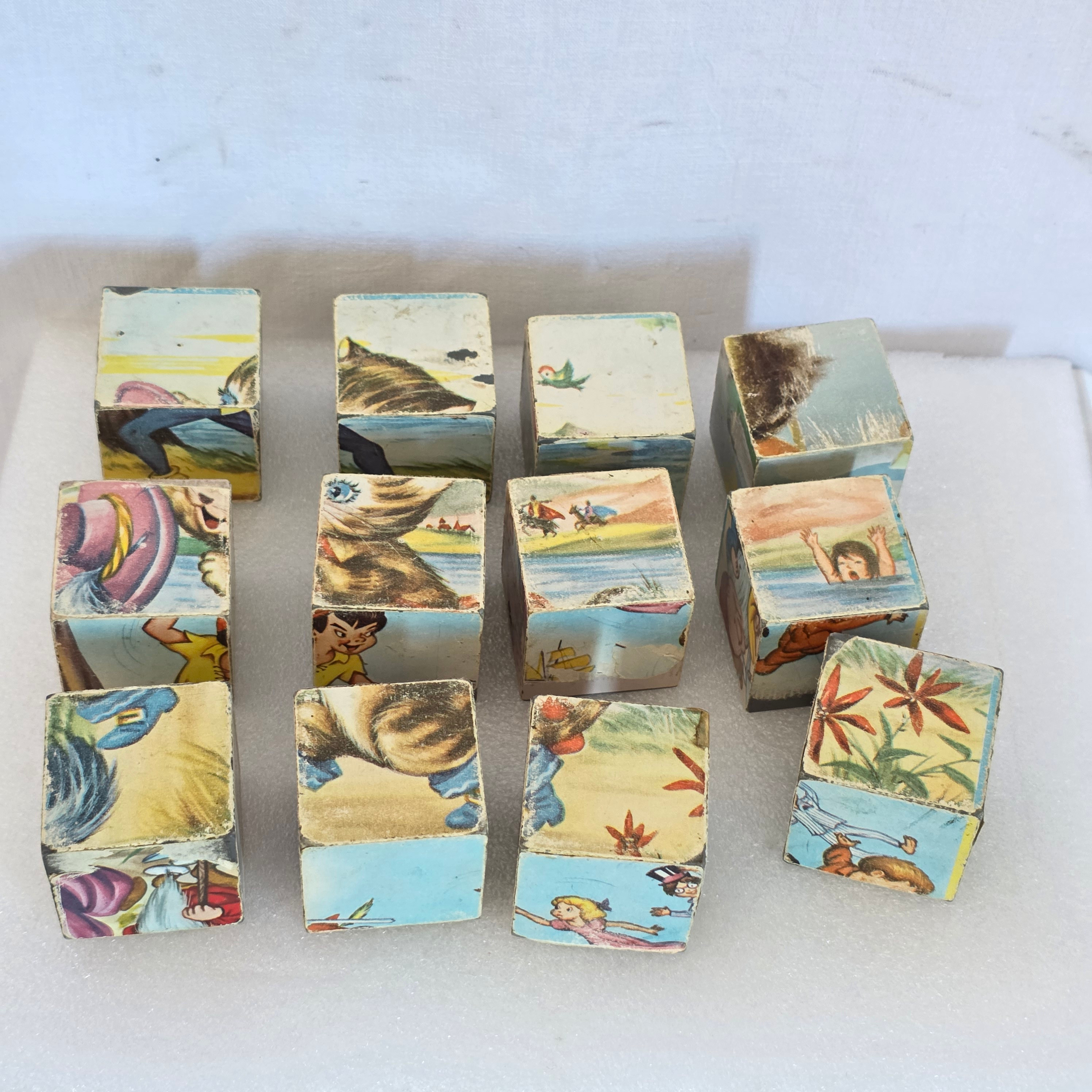 Ancien jeu 12 cubes Bois Marque Garnier  - Vue 3 - 