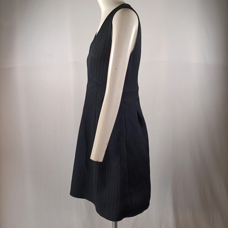 Robe noire Comptoir des Cotonniers texturée taille 38 - Photo 1