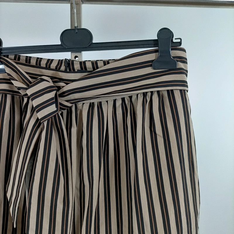 Jupe Caroll taille 44 à rayures beige et noir avec ceinture nouée Très bon état - Vue 4 - 