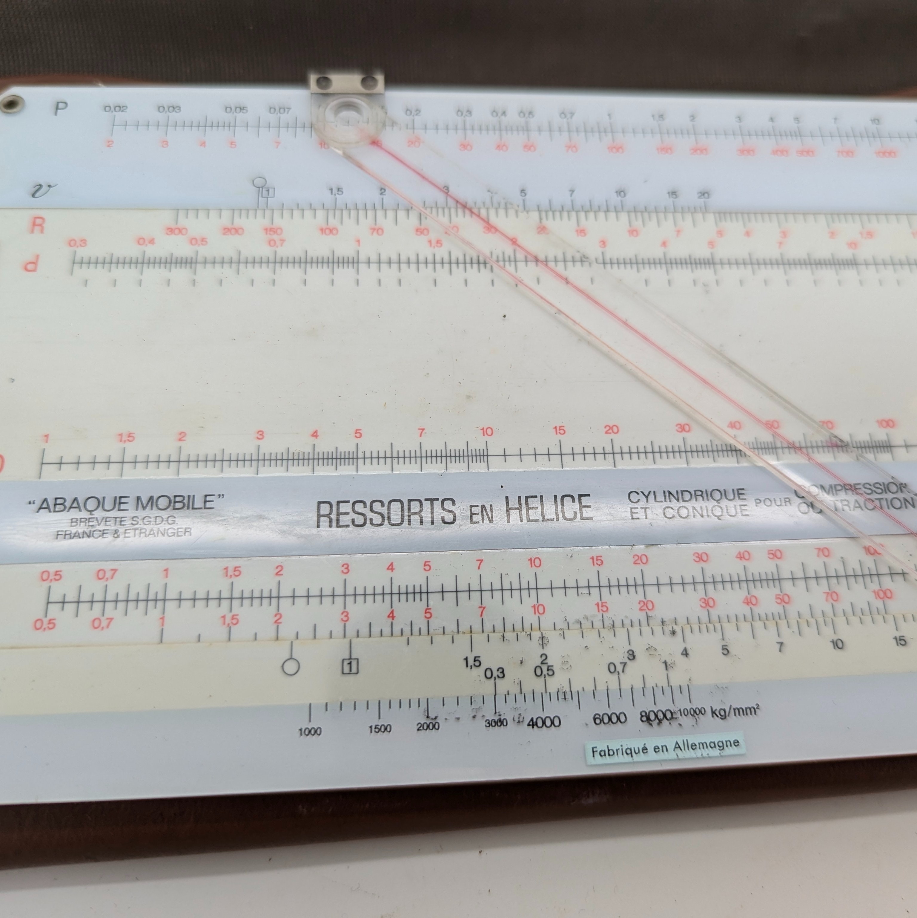 Abaque mobile breveté S.G.D.G. Ressorts en hélice cylindrique et conique pour compression ou traction, avec sa pochette - Très bon état - Photo 2