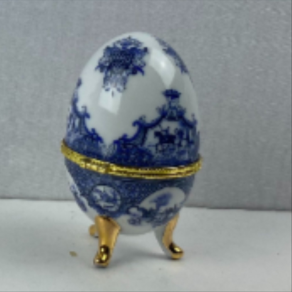 Œuf en porcelaine Très bon état - Vue 3 - 