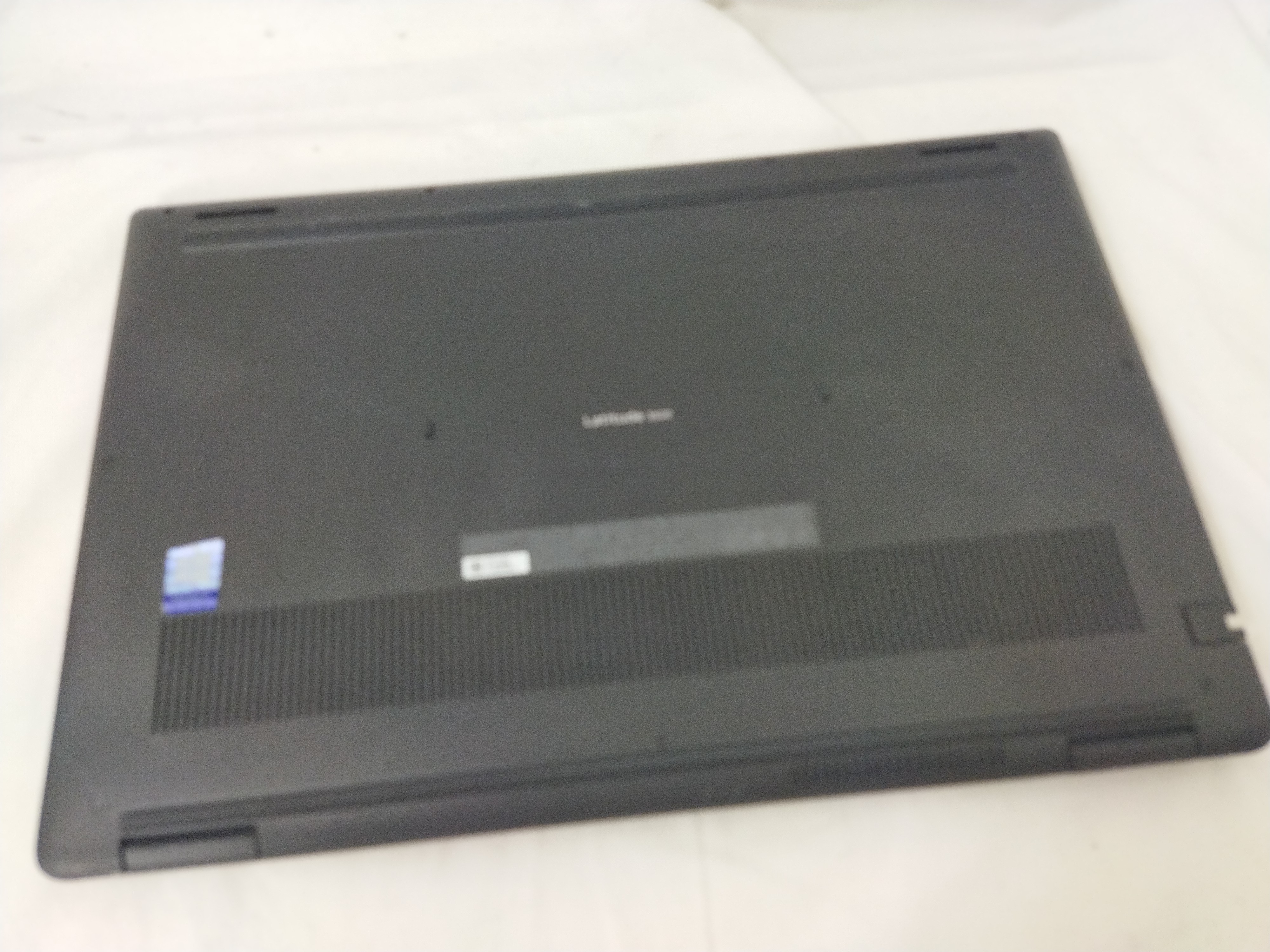Voir photo 4 de Pc Portable DELL Latitude 3520 11e Génération reconditionné en très bon état Pc Portable DELL Latitude 3520 11e Génération reconditionné en très bon état Très bon état - Vue 4 -