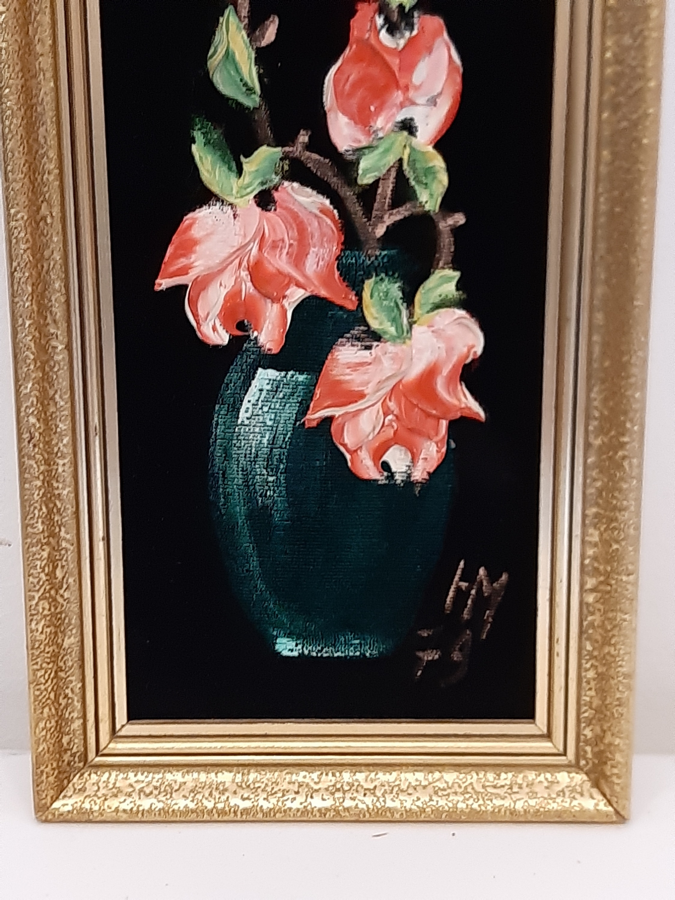 Voir photo 2 de Cadre doré avec peinture en relief sur velours signé HM 79 vintage Cadre doré avec peinture en relief sur velours signé HM 79 vintage Très bon état - Vue 2 -