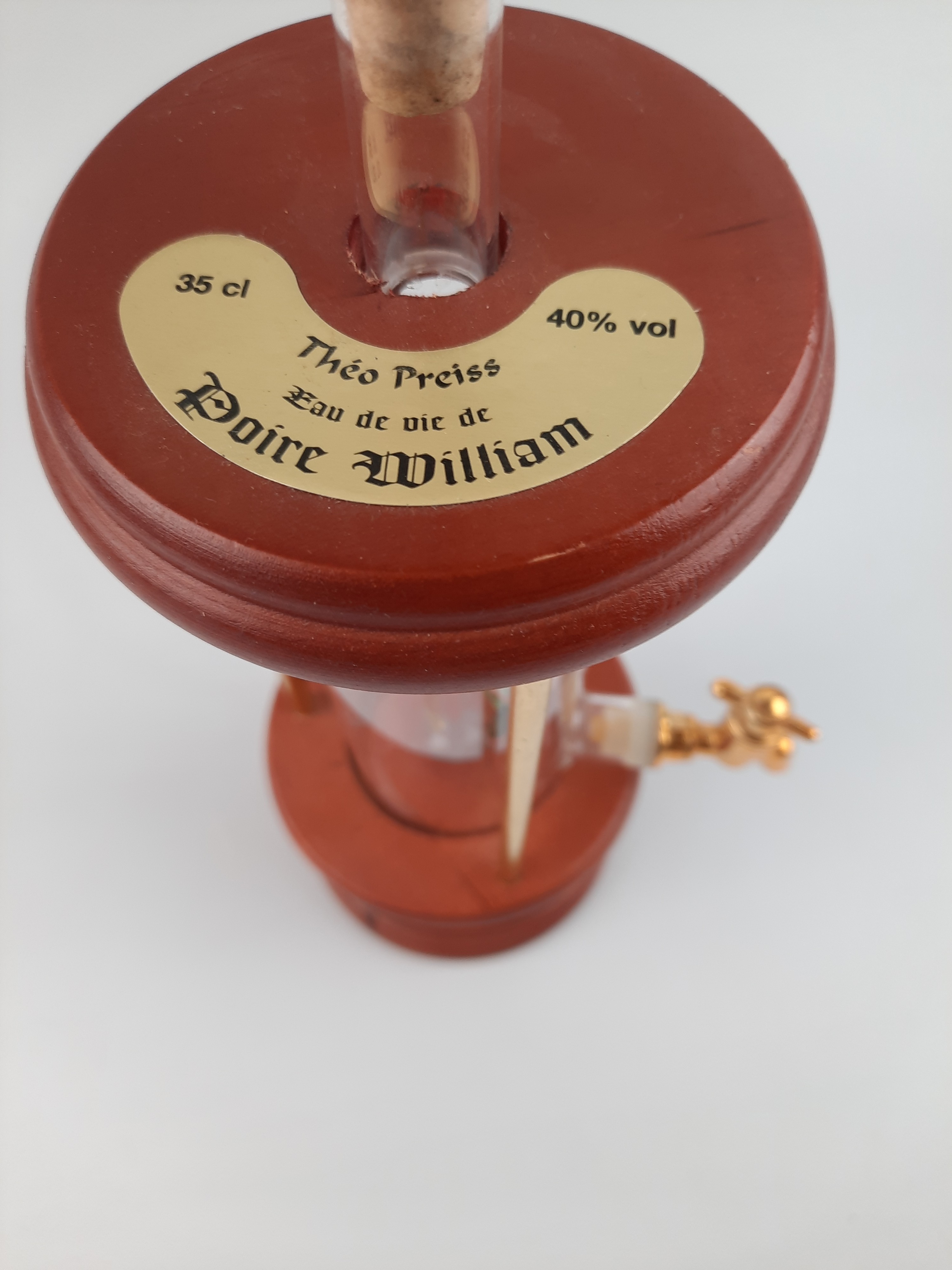 Tourelle à eau de vie de Poire William - Photo 1