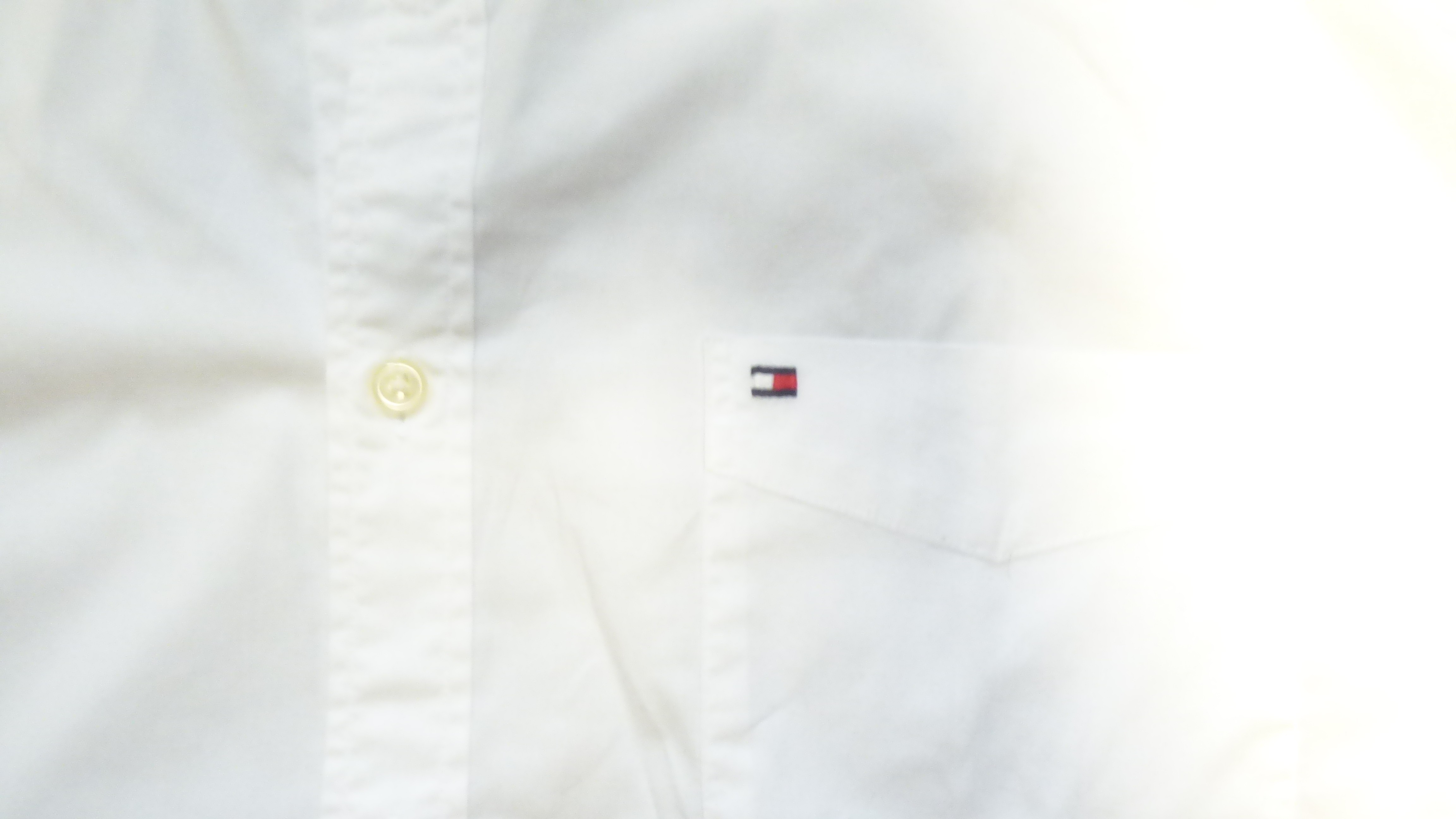 Voir photo 4 de Chemise blanche homme manches courtes "Tommy Hilfiger" Taille XXL neuve Chemise blanche homme manches courtes "Tommy Hilfiger" Taille XXL neuve Comme neuf - Vue 4 -