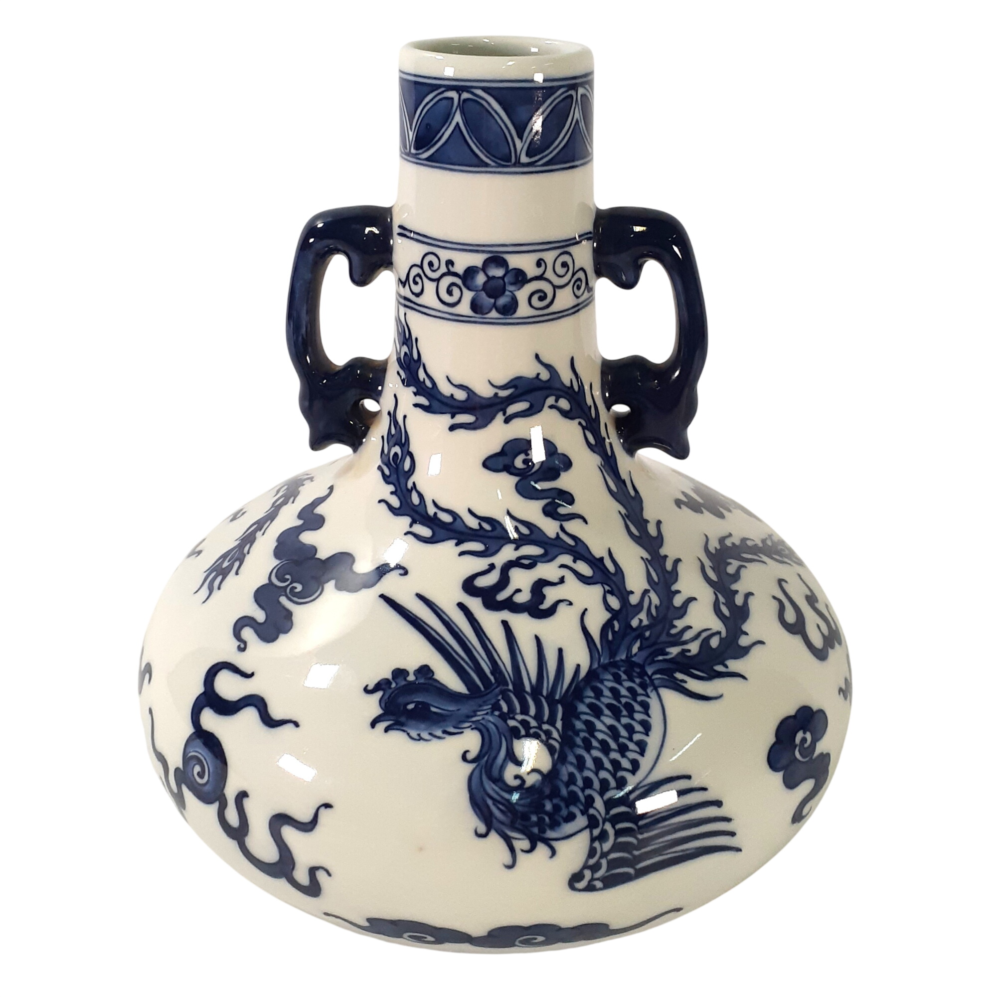 Acheter Vase en porcelaine blanc et bleu - Chine Style période Yongzheng Très bon état - 52,00 € Vase en porcelaine blanc et bleu - Chine Style période Yongzheng Très bon état - reconditionné disponible sur Label Emmaüs