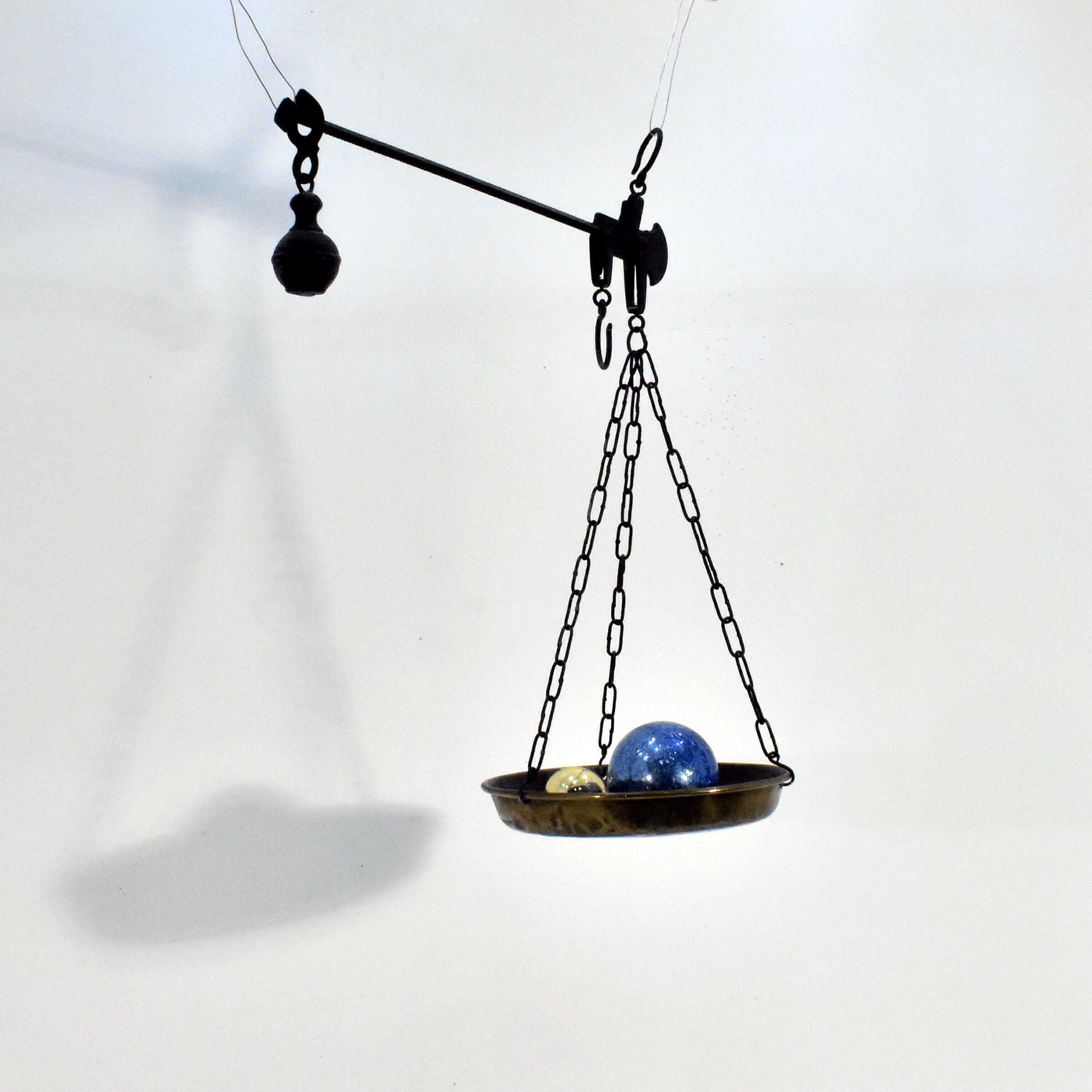 Balance Romaine - Fer Forgé & Laiton - Label Emmaüs