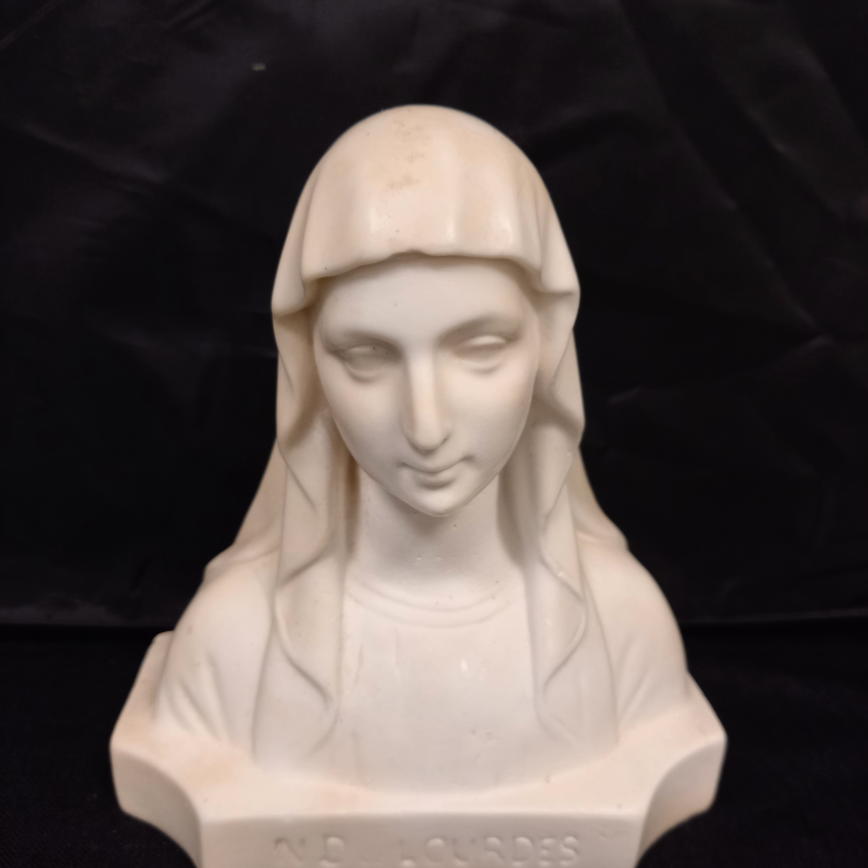 Buste de vierge - Pierre calcaire