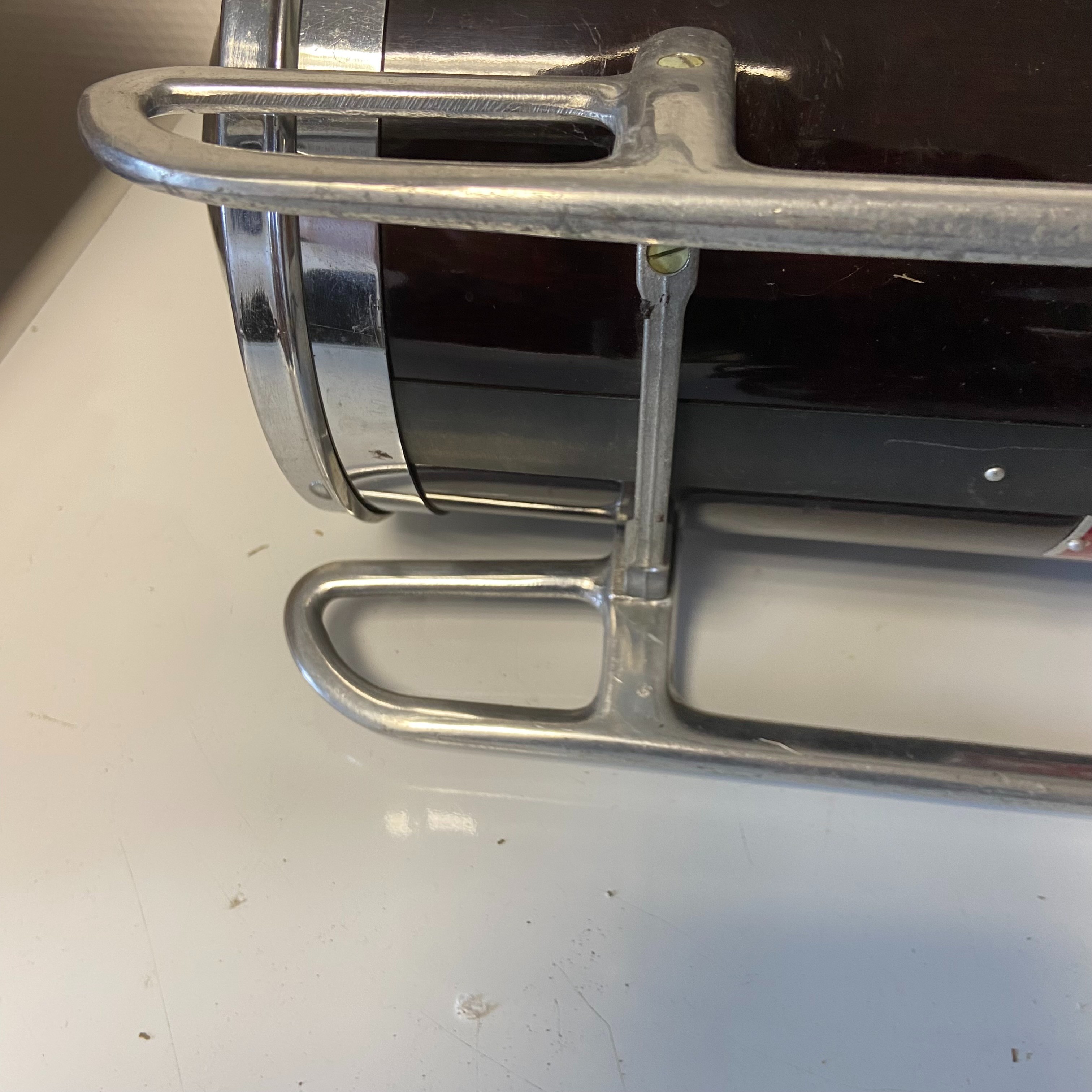 Aspirateur traineau vintage S.E.V vintage ( années 50) qui fonctionne dans sa mallette d'origine - Très bon état - Photo 7