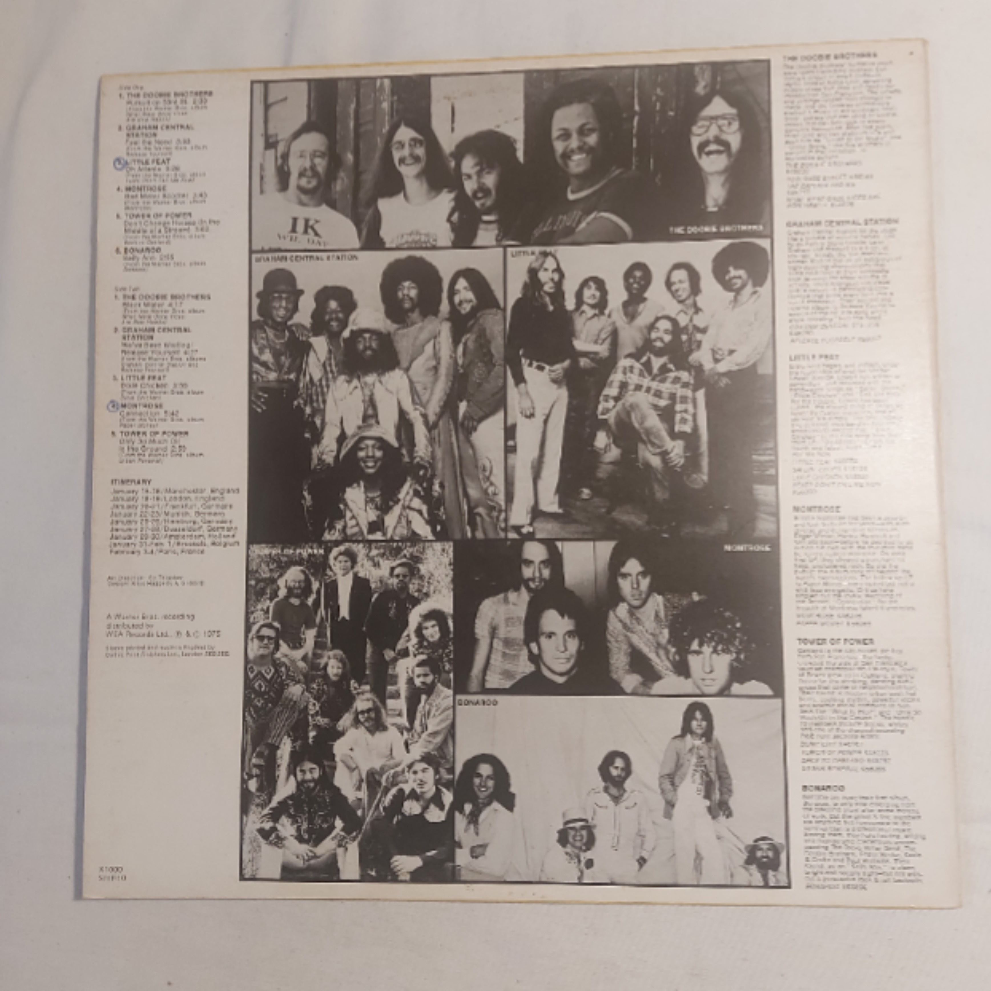 LP The Warner Bros Music Show, version initialement publie au Royaume-Uni Uni, avec The Dooby Brothers - Graham Central Station - Little Heat - Montrose - Tower of Power - Bonaroo, Exemplaire rare, Vinyle 12", 1975 Très bon état - Vue 2 - 