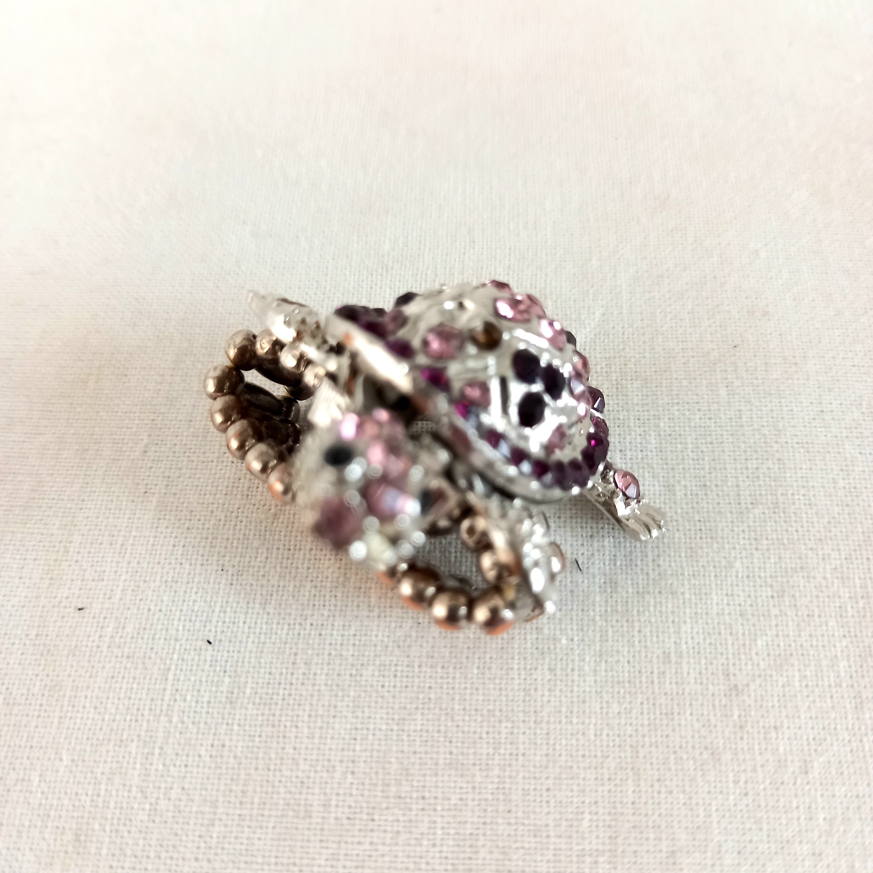 Voir photo 5 de Bague tortue fantaisie articulée, ornée de strass Bague tortue fantaisie articulée, ornée de strass Bon état - Vue 5 -