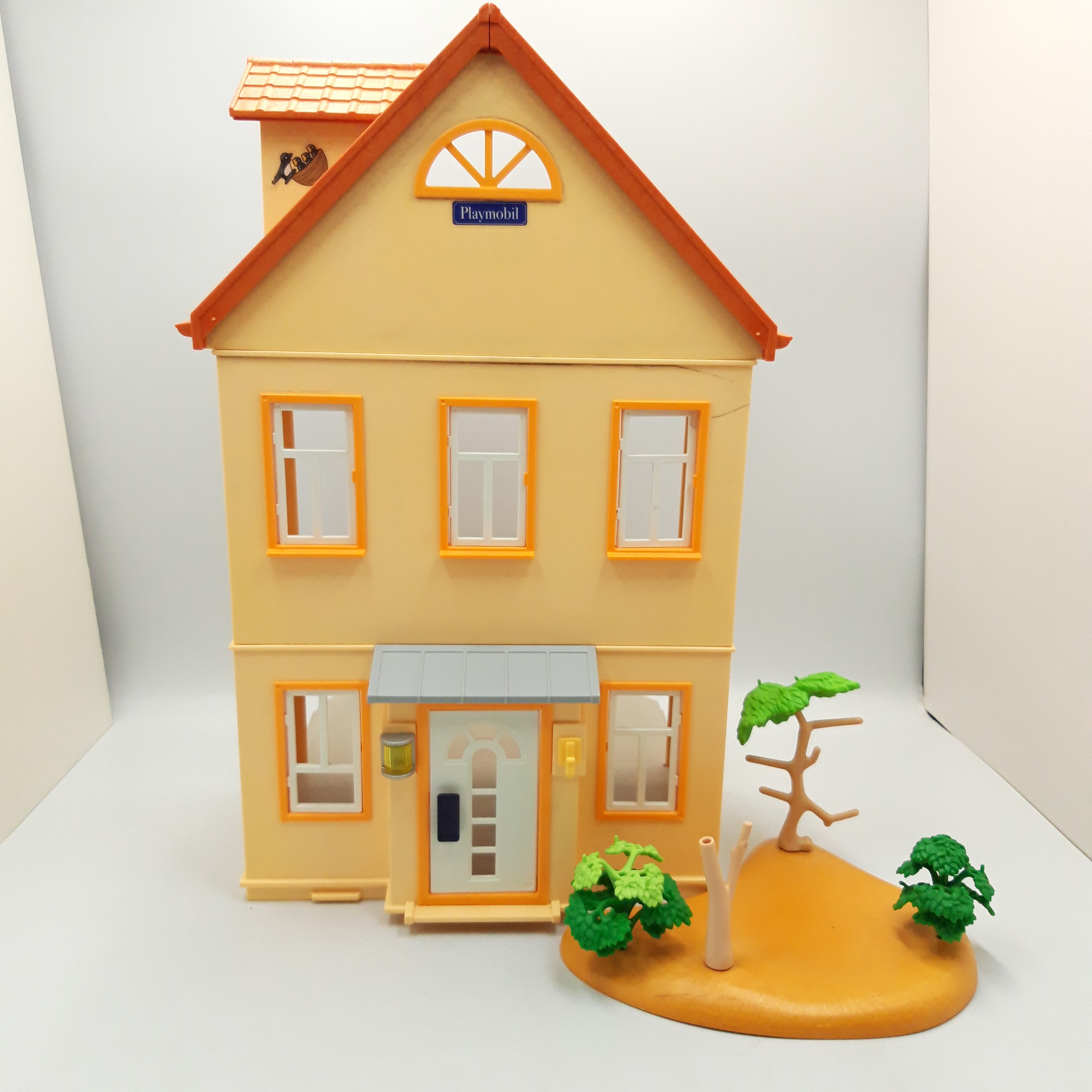 Playmobil 'Maison de ville avec accessoires' référence d'origine 70014, 60 pièces Bon état - Vue 2 - 