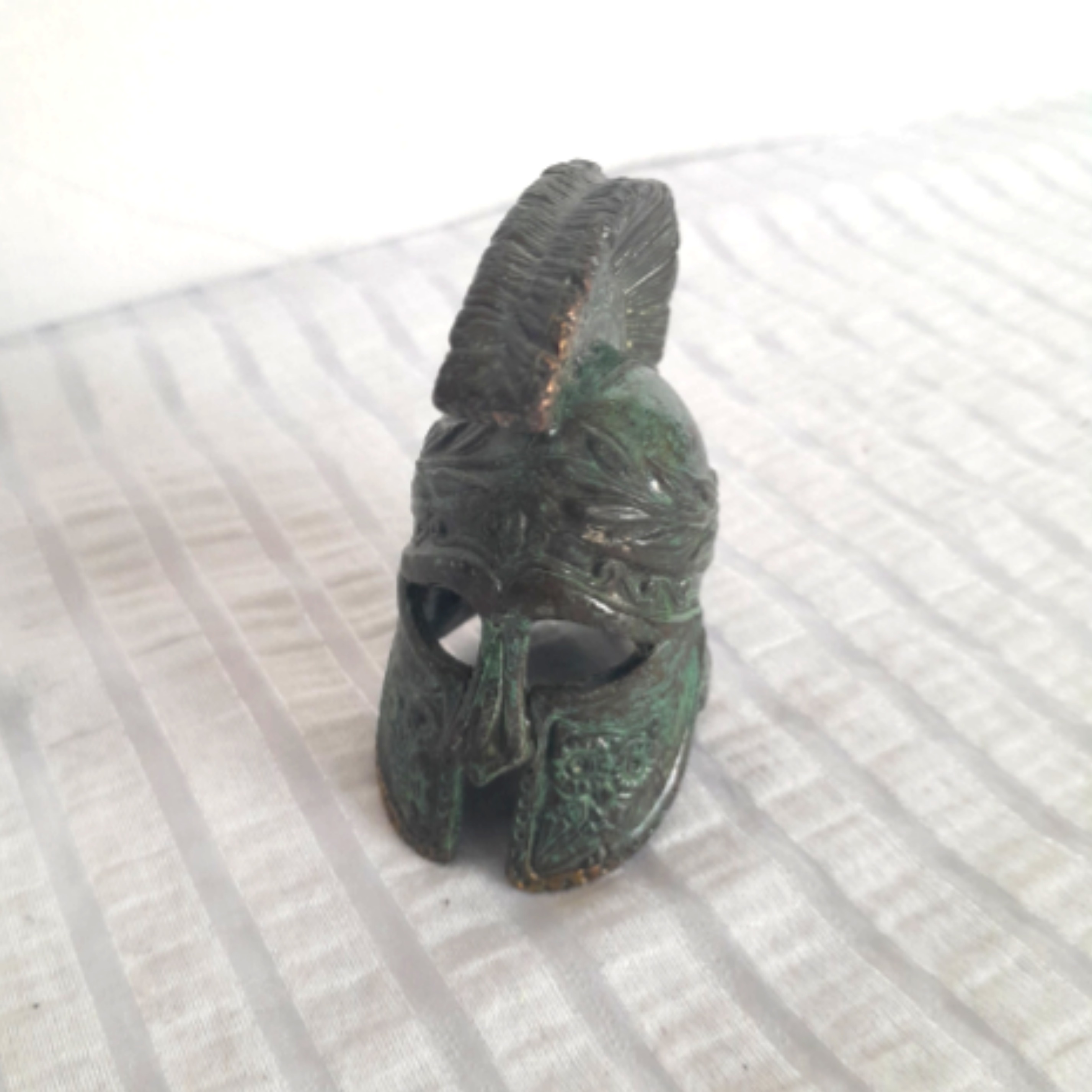BRONZE miniature, CASQUE GREC ancien et décoratif, de soldat - Photo 2