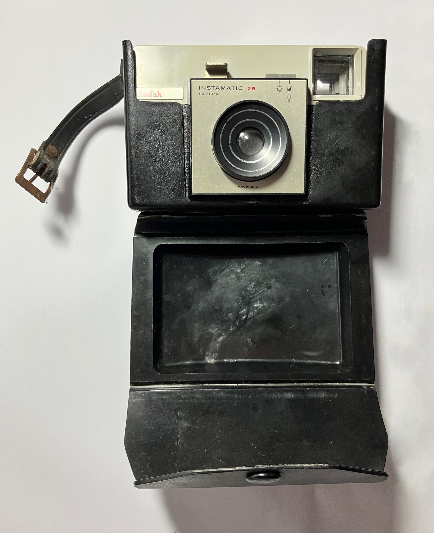 Kodak Instamatic 25 - Photo 3